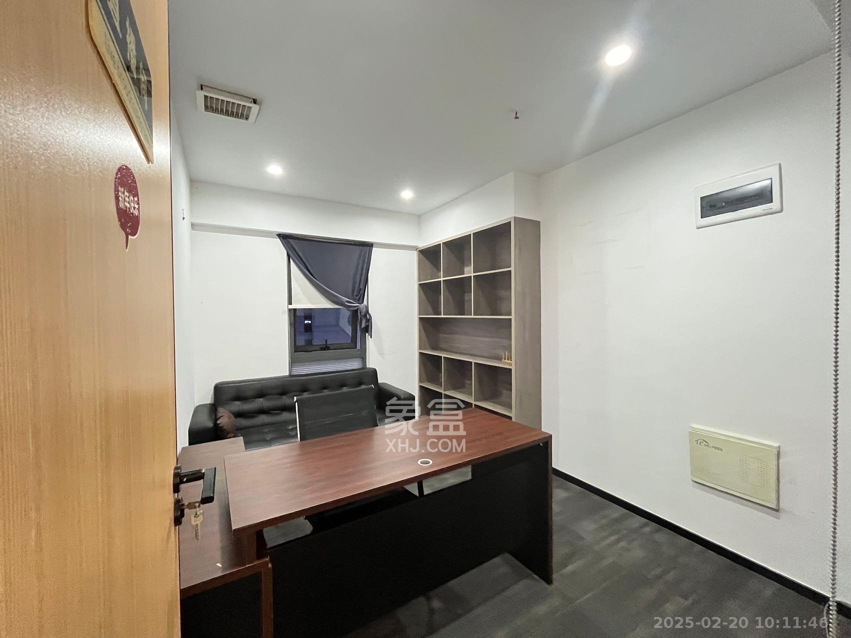 复地星光天地 4室1厅1卫 6300.0元/月 复地星光天地 4室1厅1卫 6300.0元/月室内图