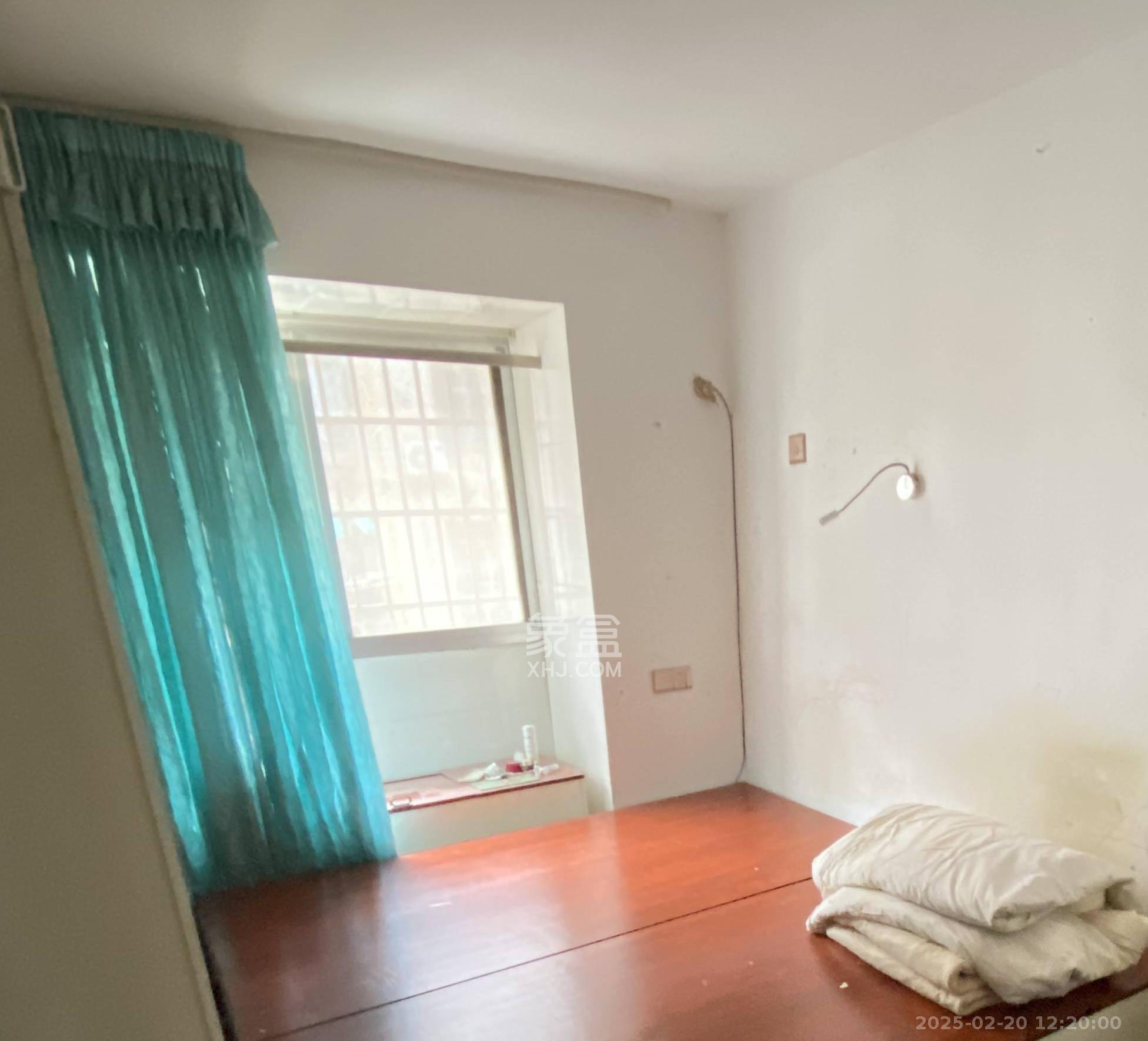 新运公寓 1室1厅1卫 1500.0元/月 新运公寓 1室1厅1卫 1500.0元/月室内图