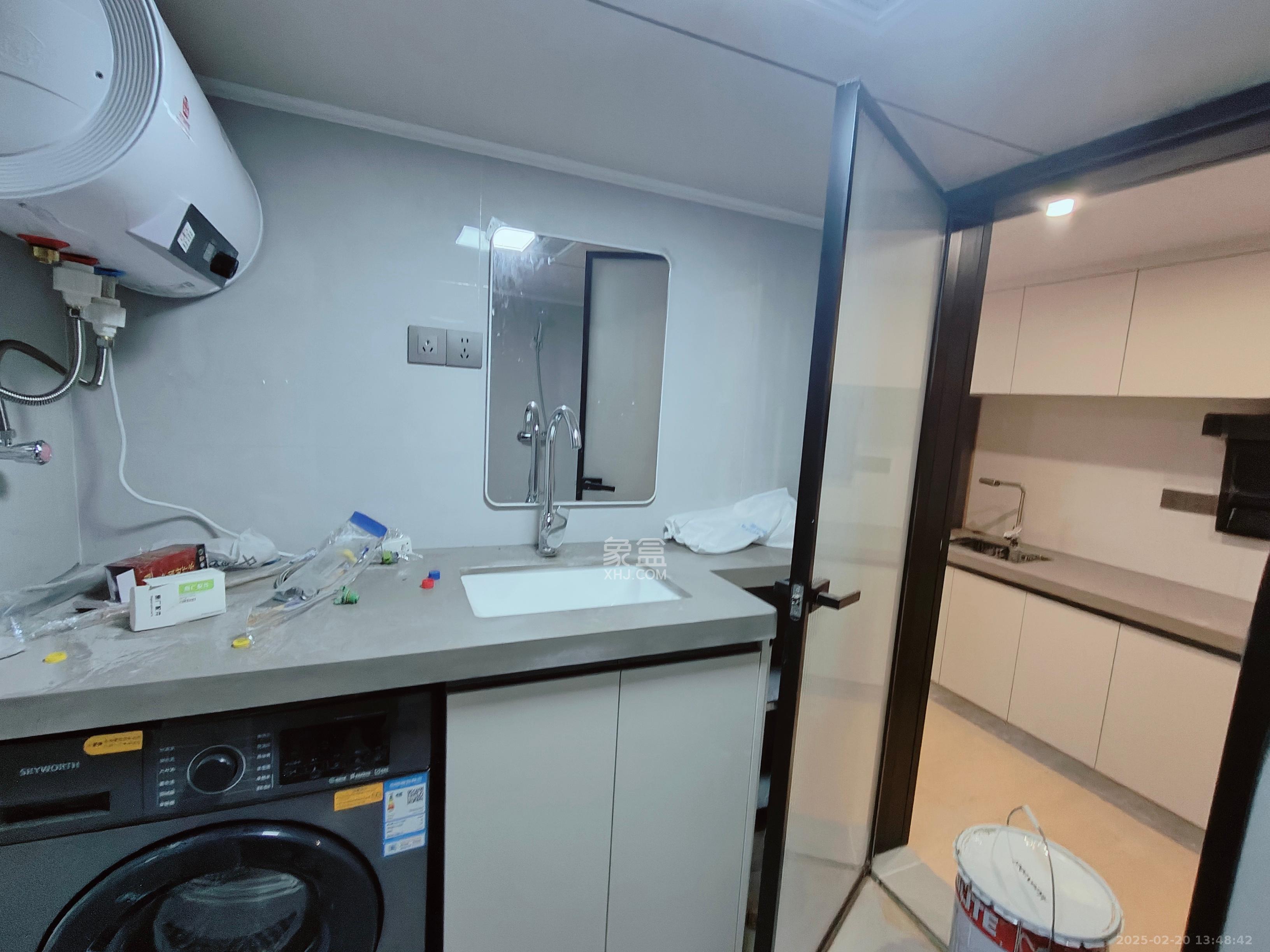 世茂璀璨天城公寓 2室1厅1卫 2500.0元/月 世茂璀璨天城公寓 2室1厅1卫 2500.0元/月室内图