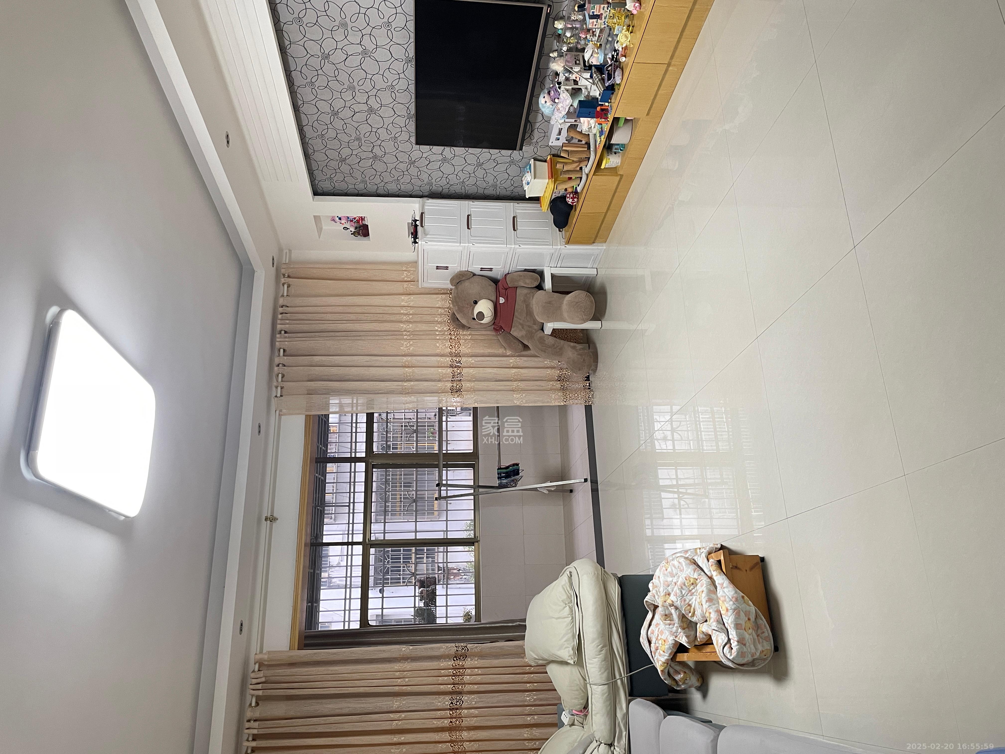 梧桐小区  3室2厅2卫    35.8万 梧桐小区  3室2厅2卫    35.8万