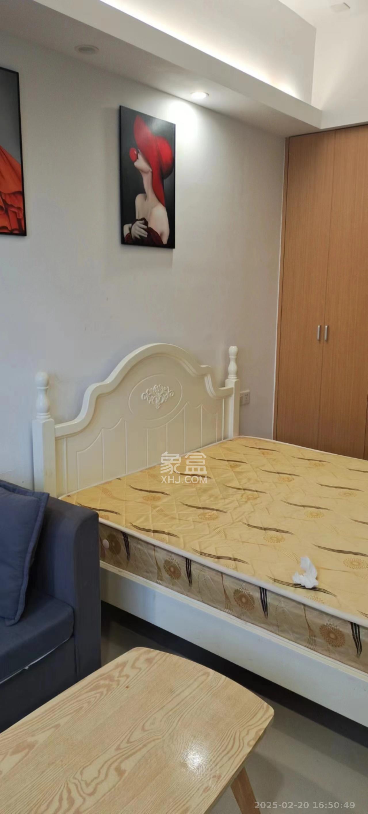 紫鑫御湖湾  1室0厅1卫    1200.0元/月 紫鑫御湖湾  1室0厅1卫    1200.0元/月室内图