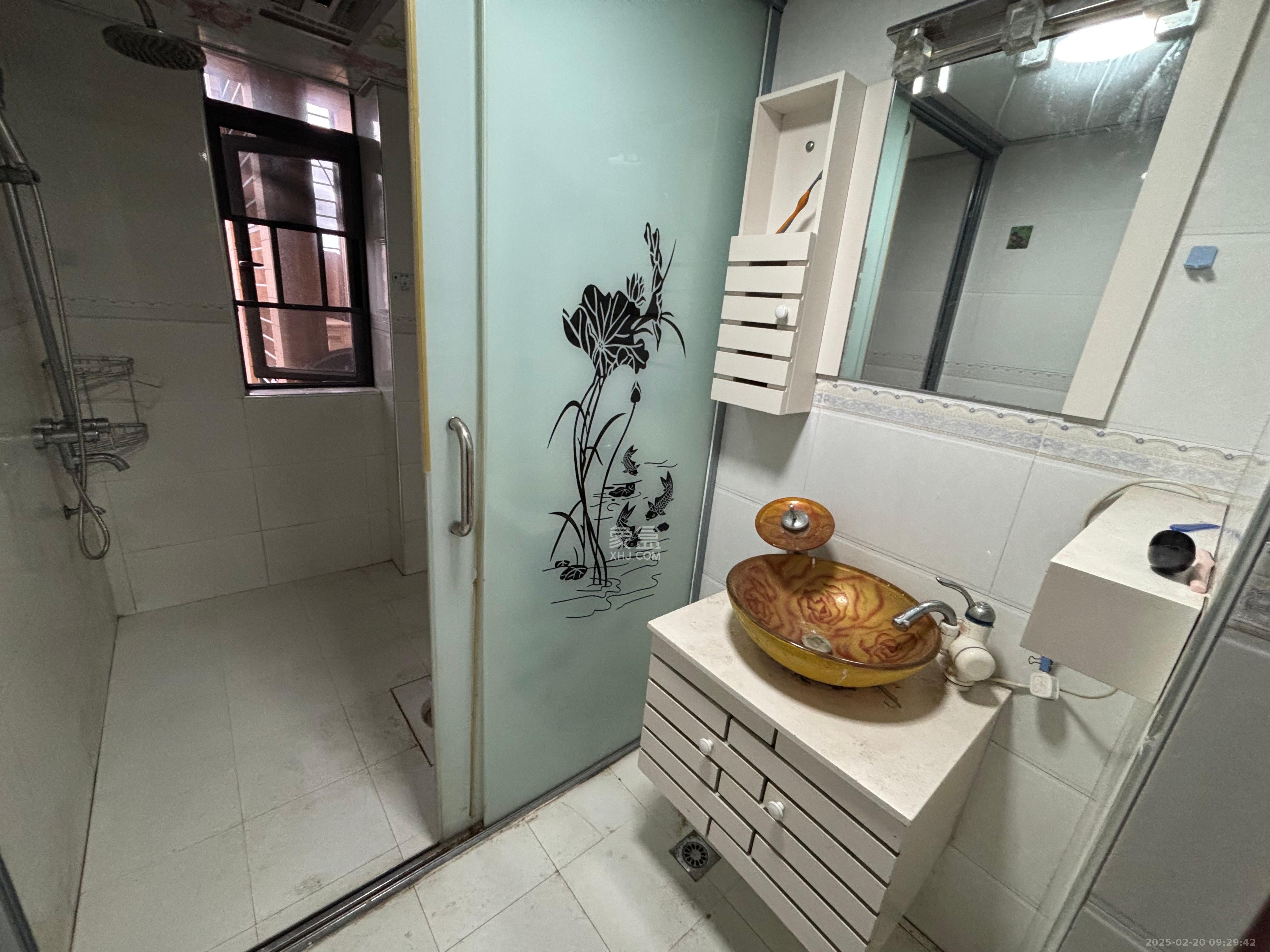 江河双水湾  4室2厅2卫   2500.00元/月室内图