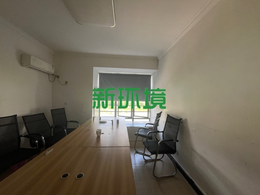 南门口安置小区一期  3室2厅2卫   88.00万客厅
