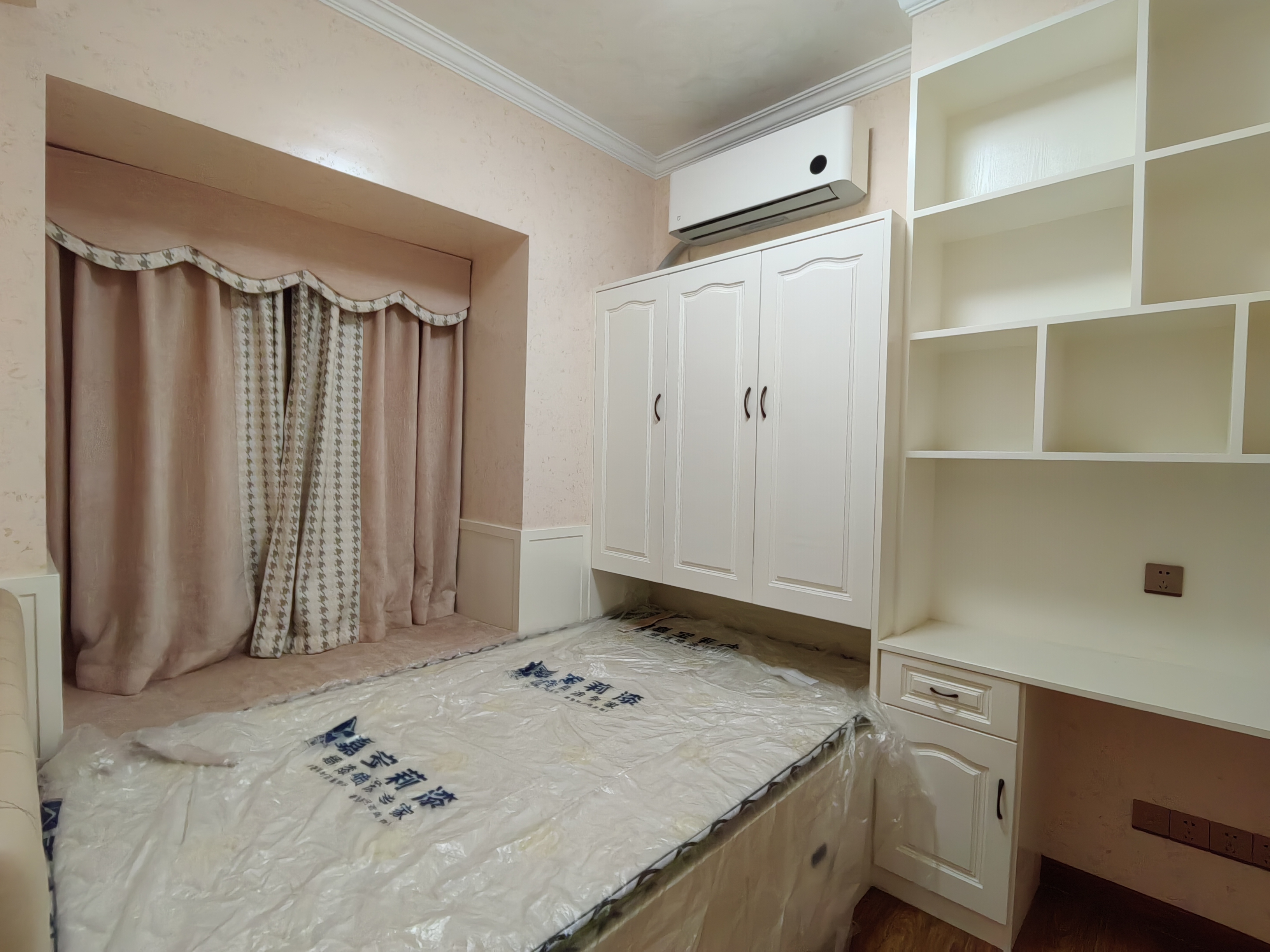 碧桂园 3室2厅1卫 1900.0元/月 碧桂园 3室2厅1卫 1900.0元/月室内图