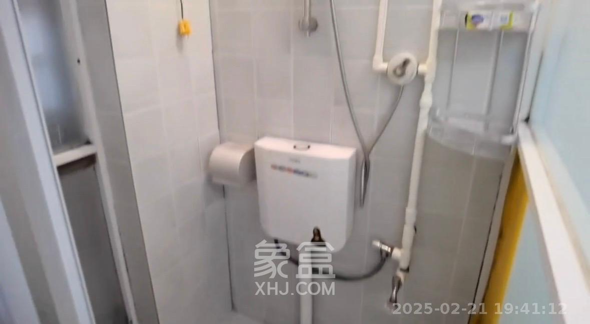 枫林美景  1室1厅1卫    800.0元/月室内图