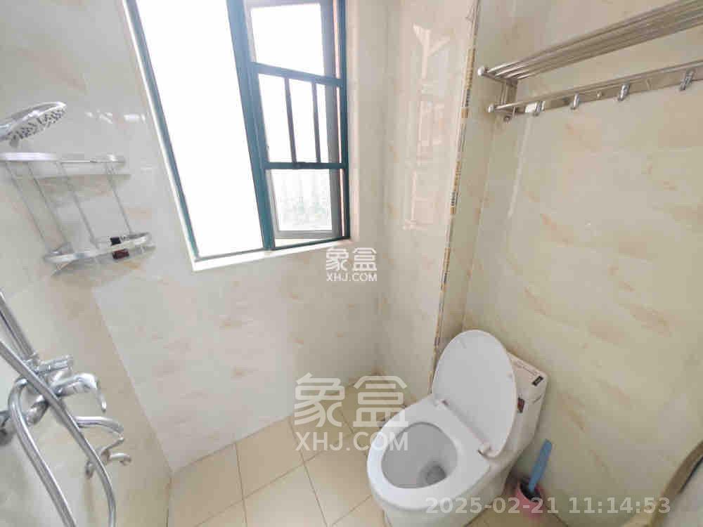博长山水香颐  3室2厅1卫   1900.00元/月室内图