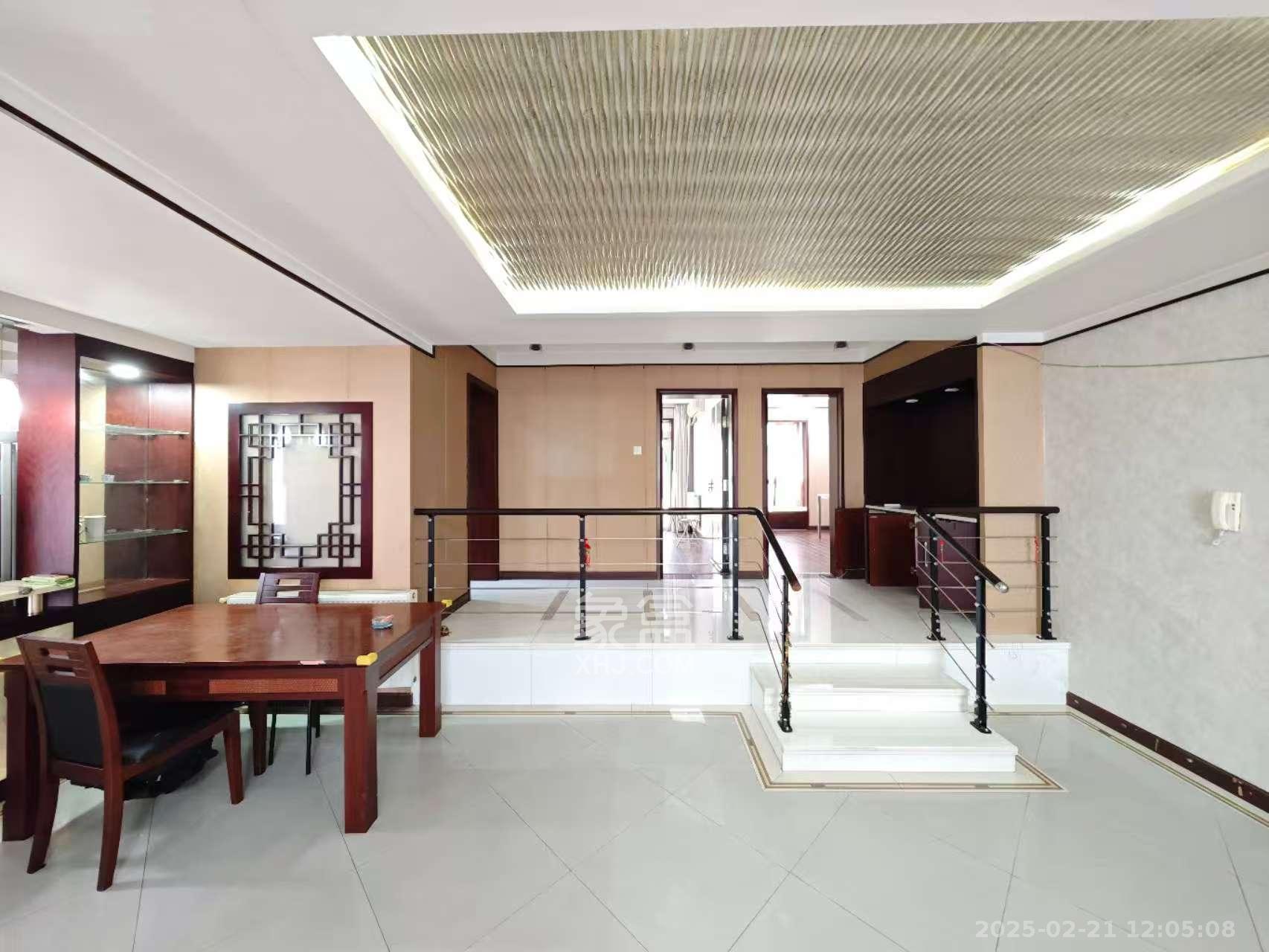 星语林名园 4室2厅2卫 2600.0元/月 星语林名园 4室2厅2卫 2600.0元/月室内图