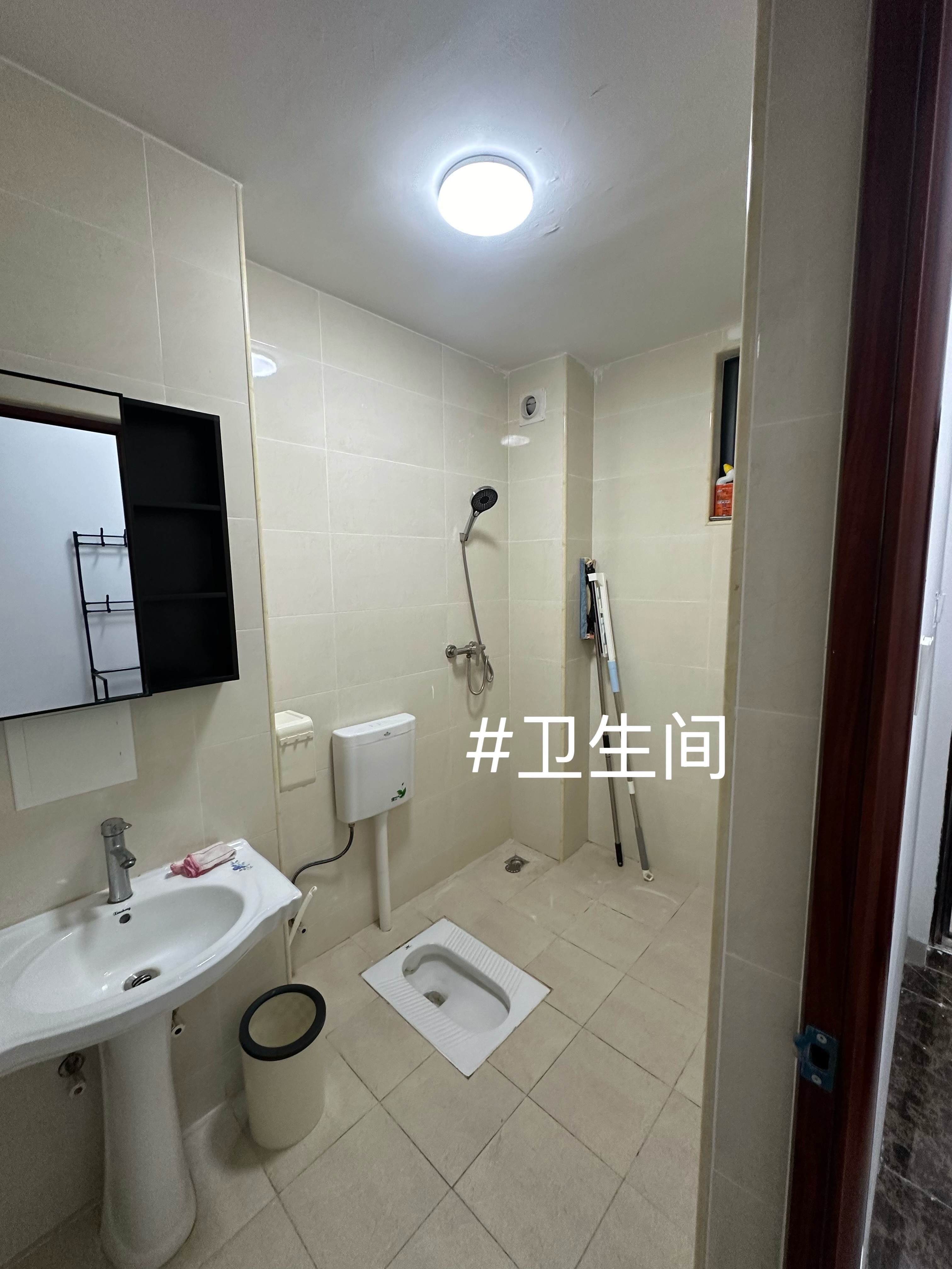 美舍嘉苑二期  2室2厅1卫   2400.00元/月室内图