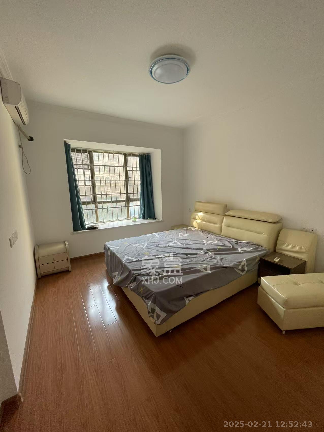 江山帝景雅典  3室2厅2卫    2500.0元/月 江山帝景雅典  3室2厅2卫    2500.0元/月室内图