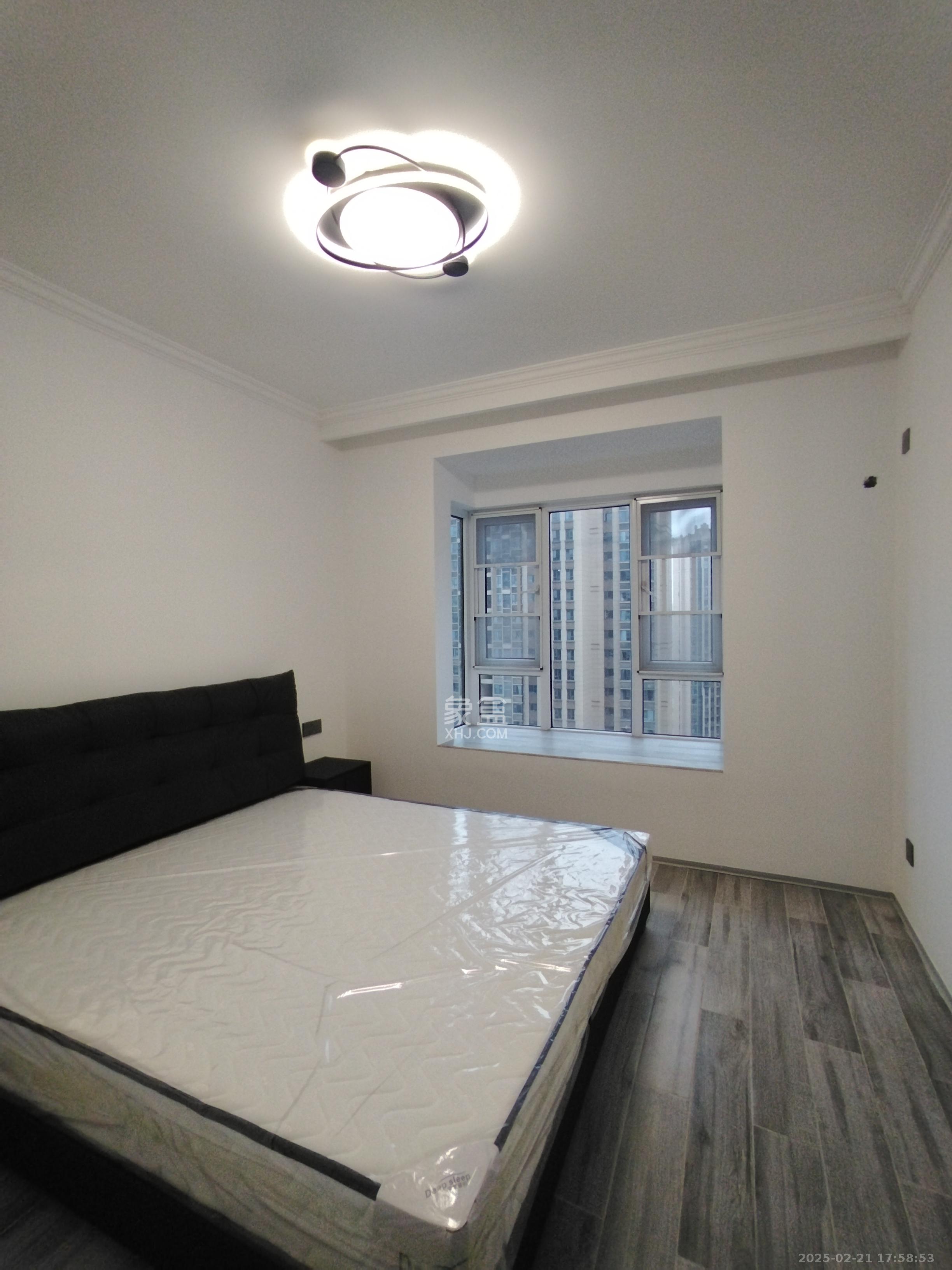 荣盛花语城  2室2厅2卫    2200.0元/月 荣盛花语城  2室2厅2卫    2200.0元/月室内图