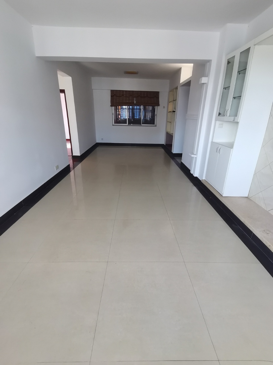 康业花园 3室2厅2卫 94.0万 康业花园 3室2厅2卫 94.0万室内图