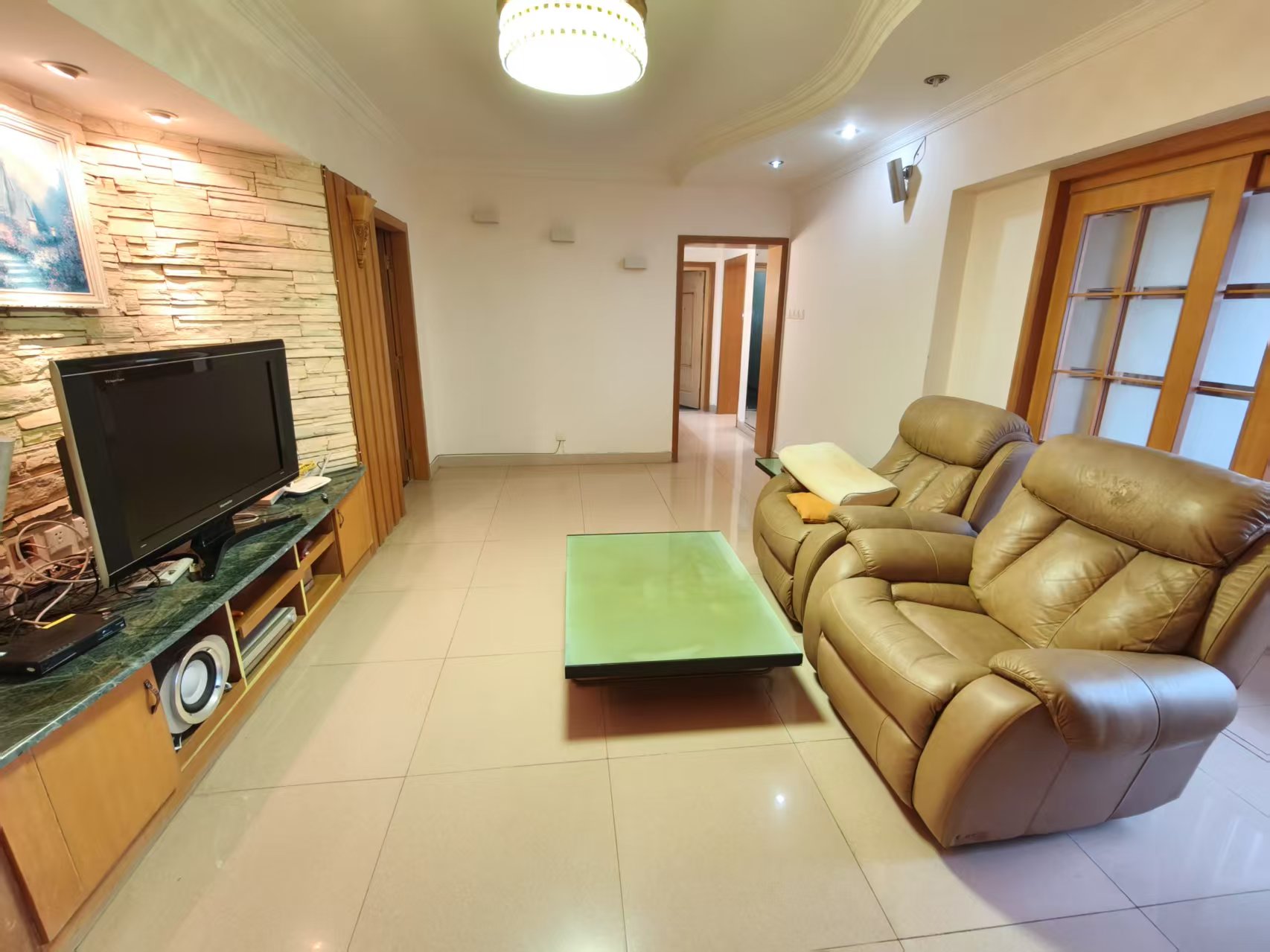 海南省人民医院宿舍区(秀英区)  4室2厅1卫    2200.0元/月 海南省人民医院宿舍区(秀英区)  4室2厅1卫    2200.0元/月室内图