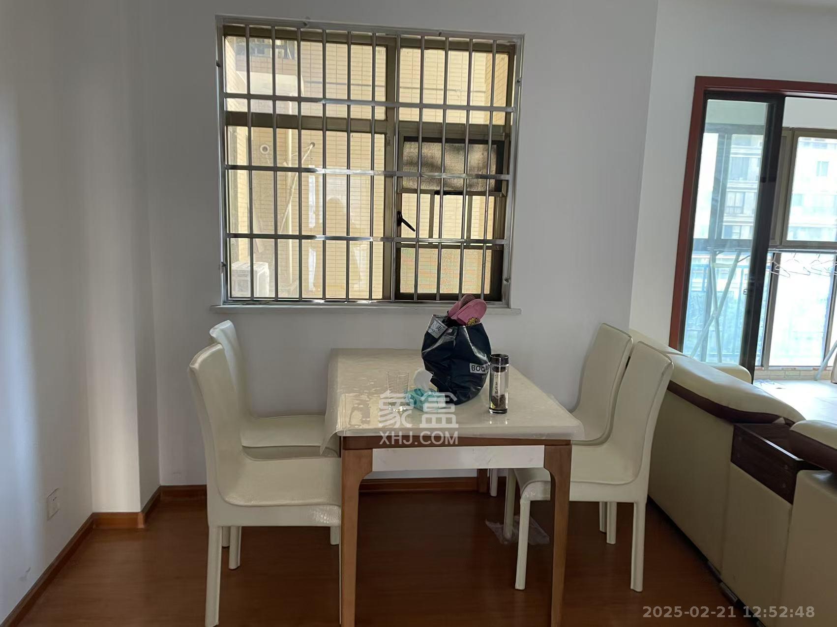 江山帝景雅典  3室2厅2卫    2500.0元/月 江山帝景雅典  3室2厅2卫    2500.0元/月室内图