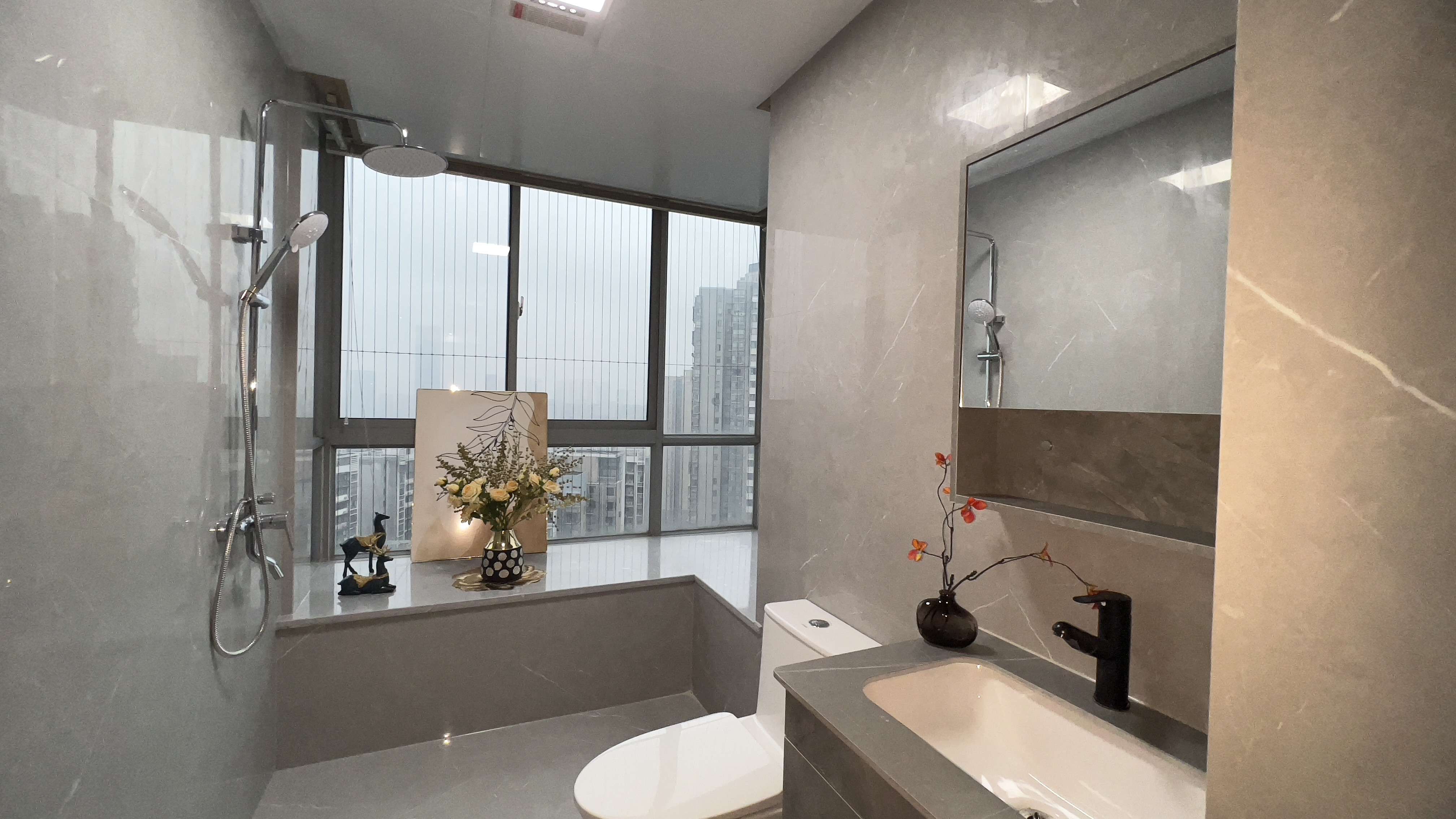 丽景滨江  4室2厅2卫   98.00万室内图
