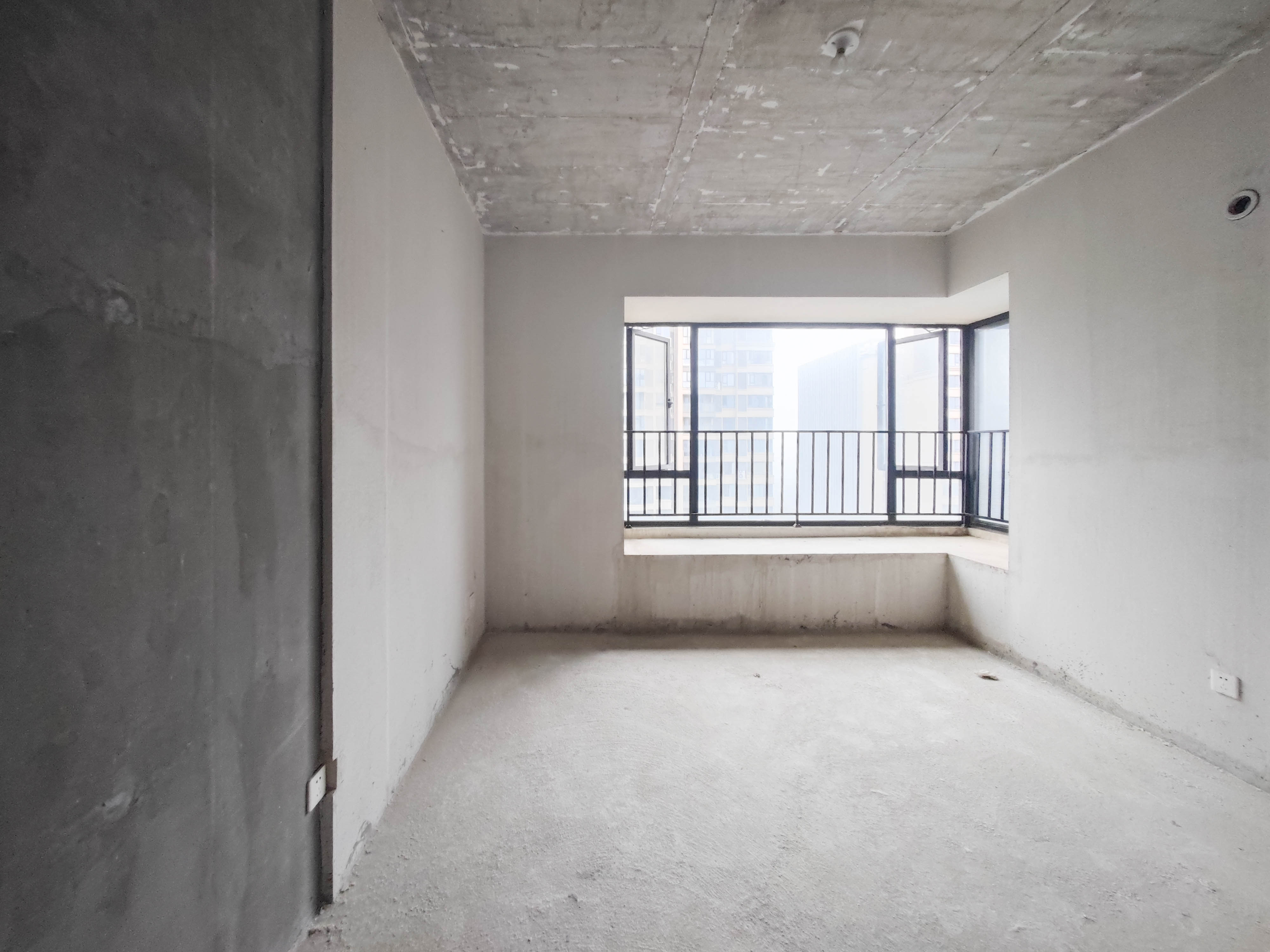 长房东旭国际 4室2厅2卫 206.0万 长房东旭国际 4室2厅2卫 206.0万卧室