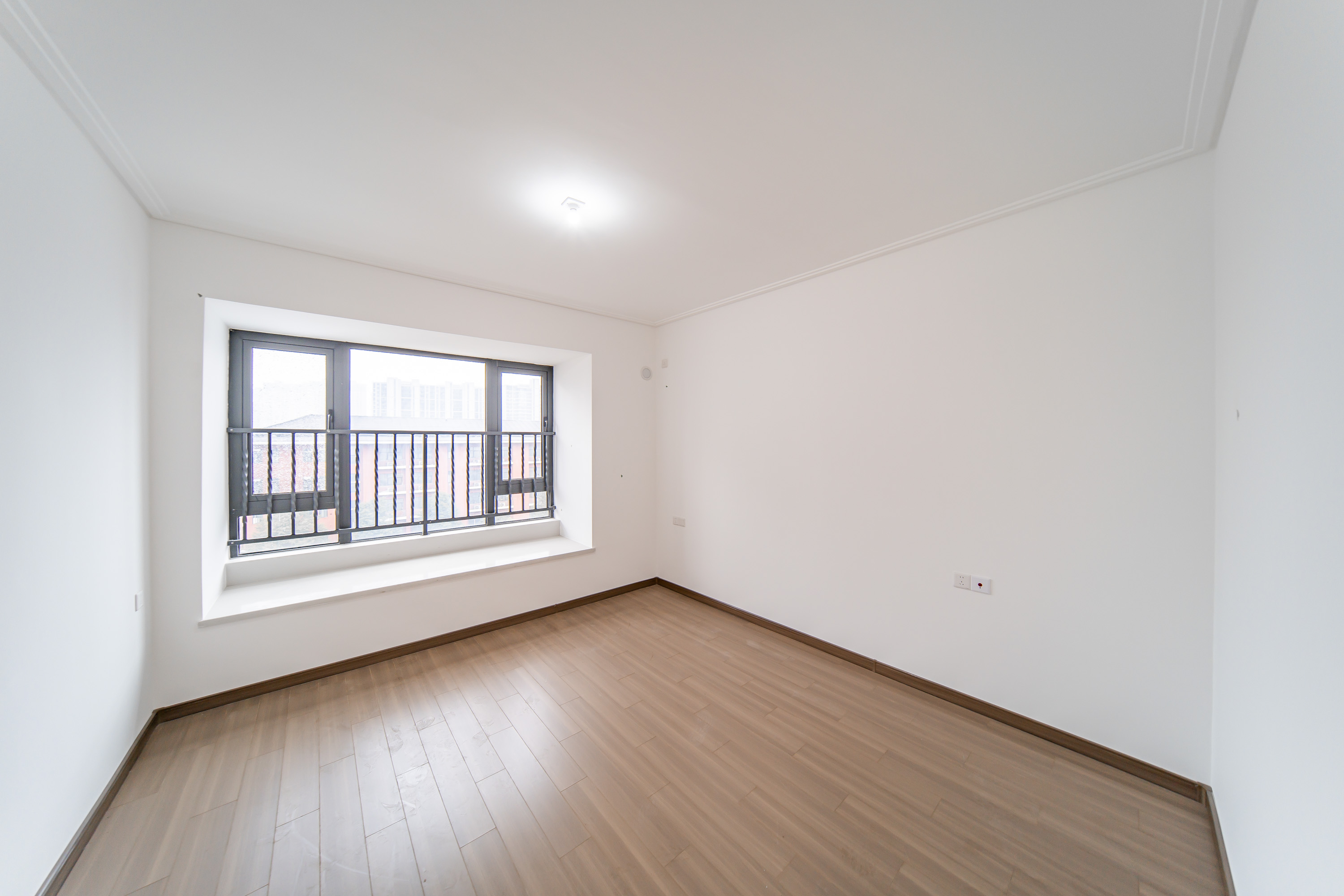 保利天汇 5室2厅3卫 336.0万 保利天汇 5室2厅3卫 336.0万卧室