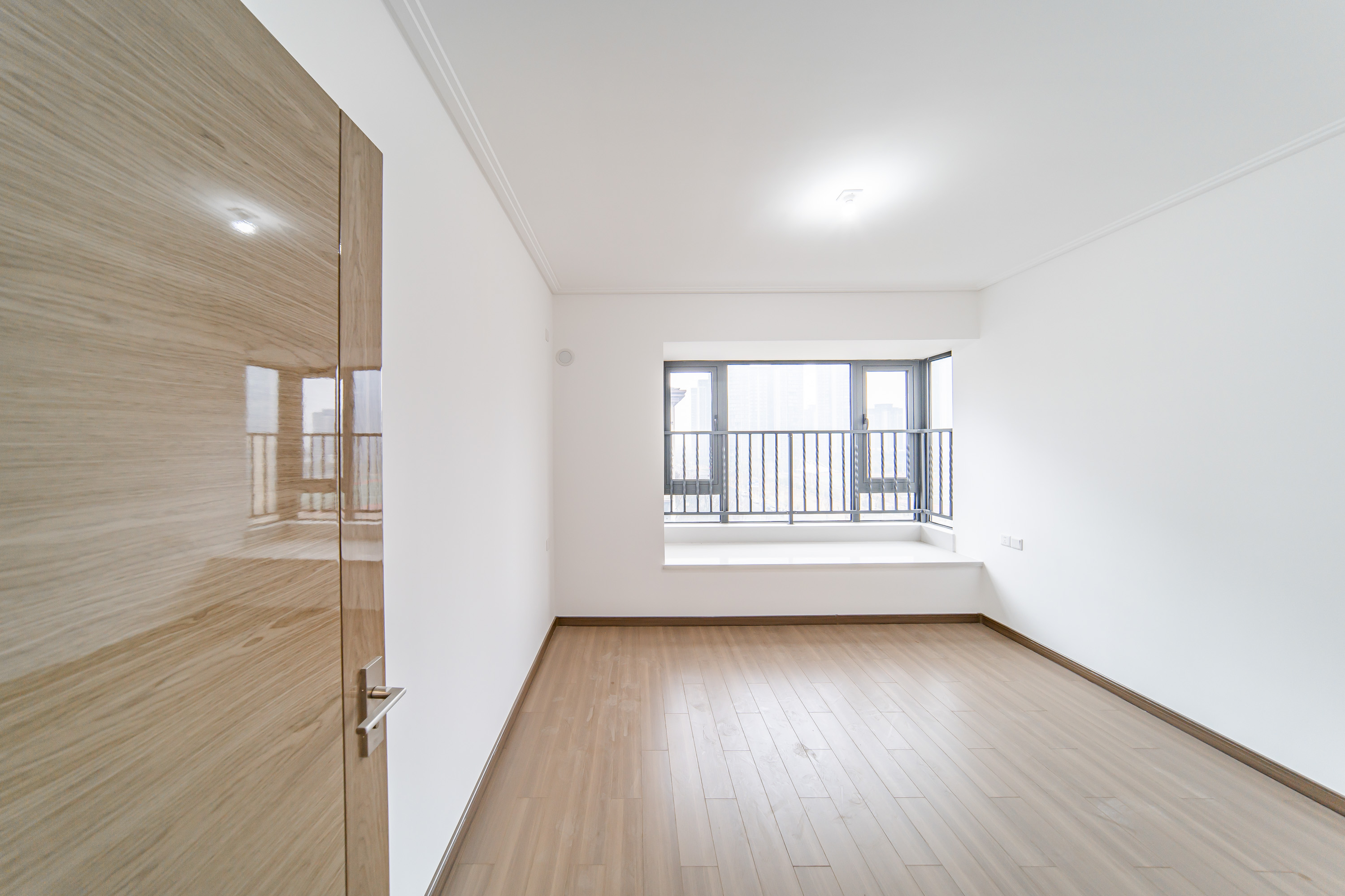 保利天汇 5室2厅3卫 336.0万 保利天汇 5室2厅3卫 336.0万卧室