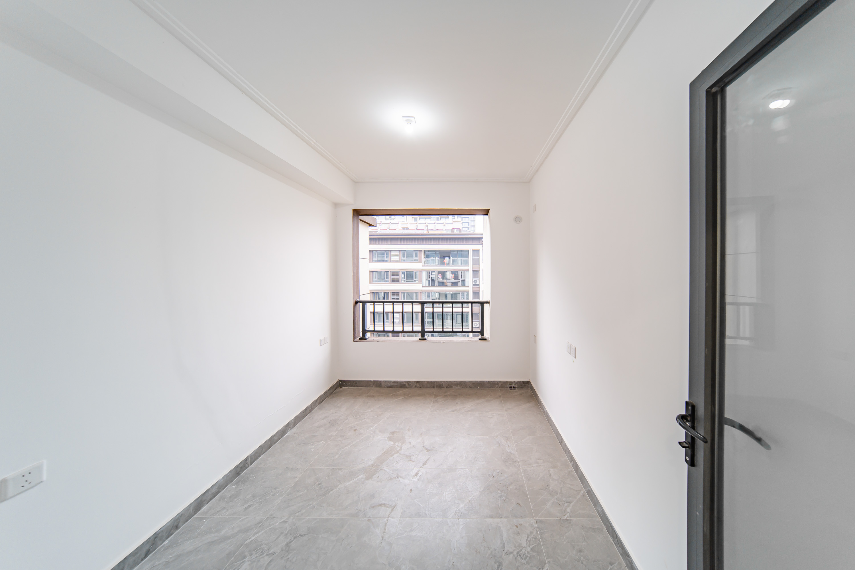 保利天汇 5室2厅3卫 336.0万 保利天汇 5室2厅3卫 336.0万卧室