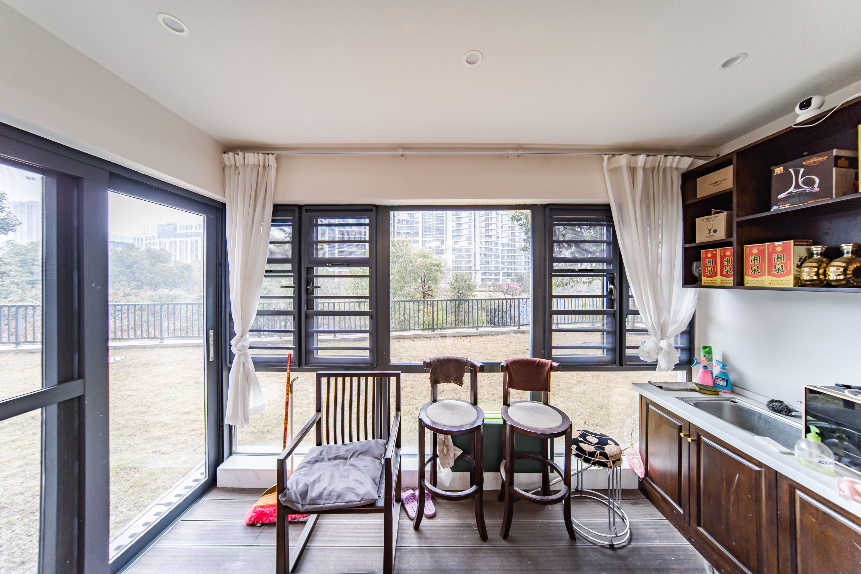 富力十号 4室2厅2卫 160.0万 富力十号 4室2厅2卫 160.0万阳台