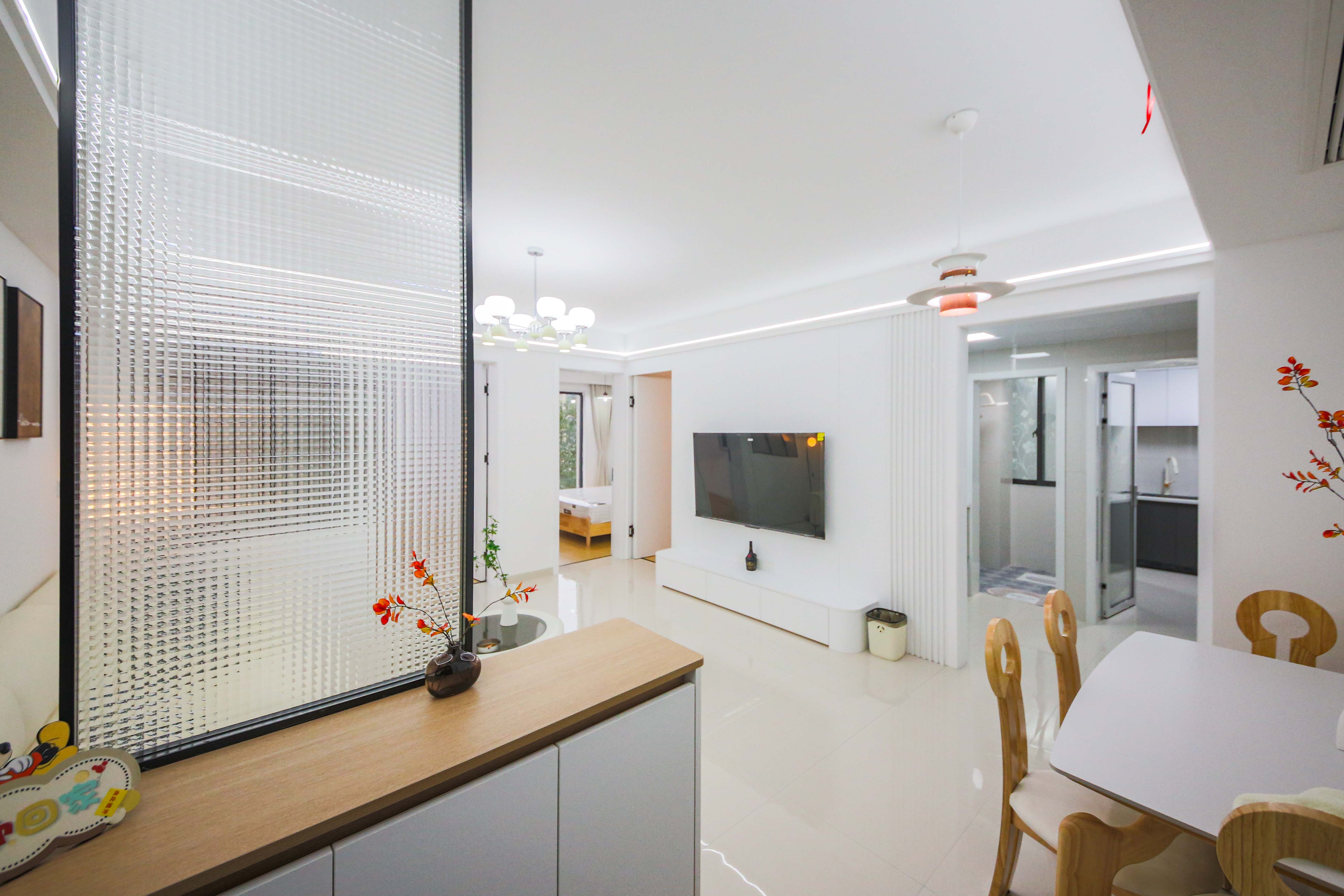 和庄  3室2厅1卫    72.8万客厅