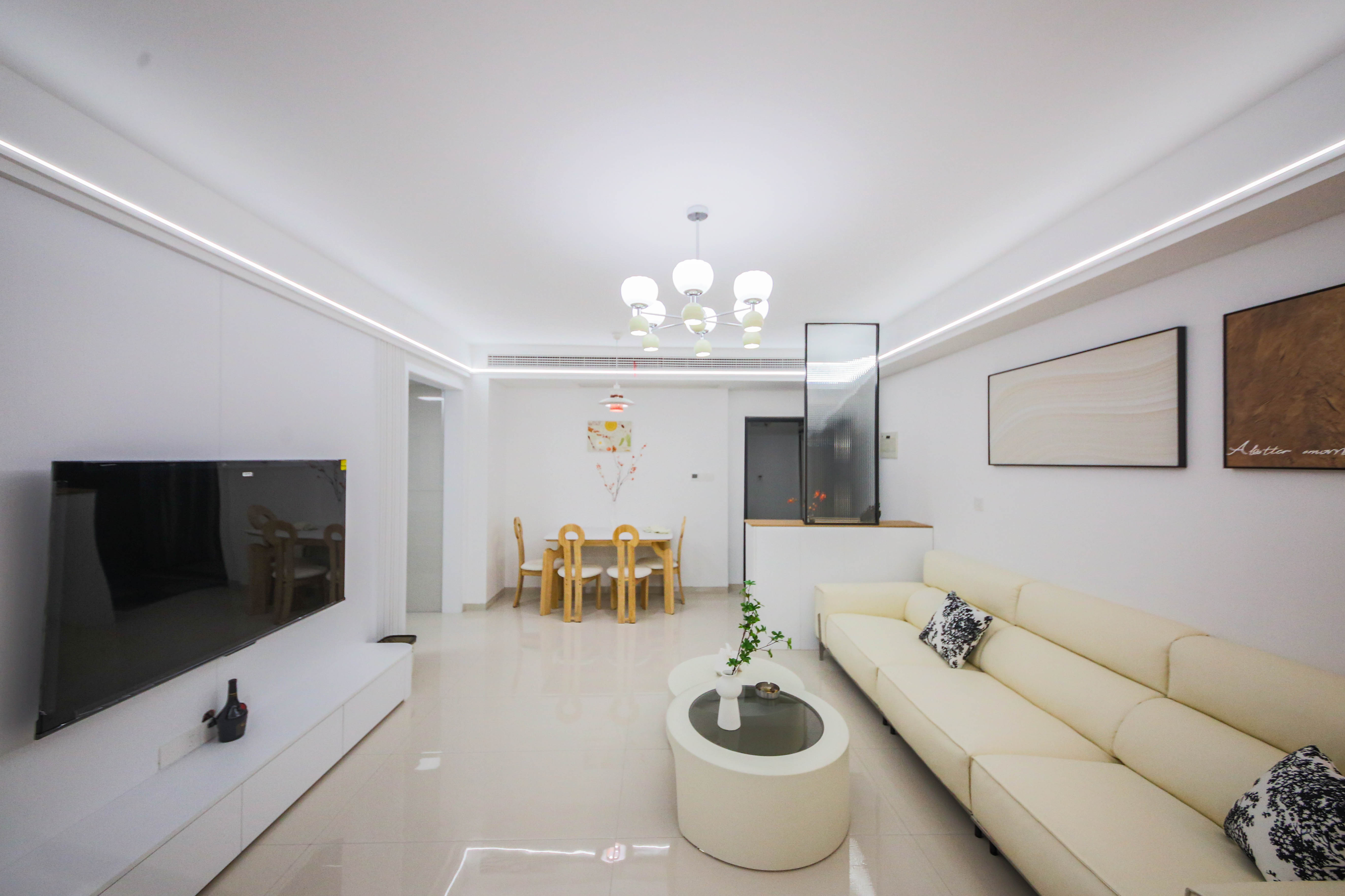 和庄  3室2厅1卫    72.8万客厅