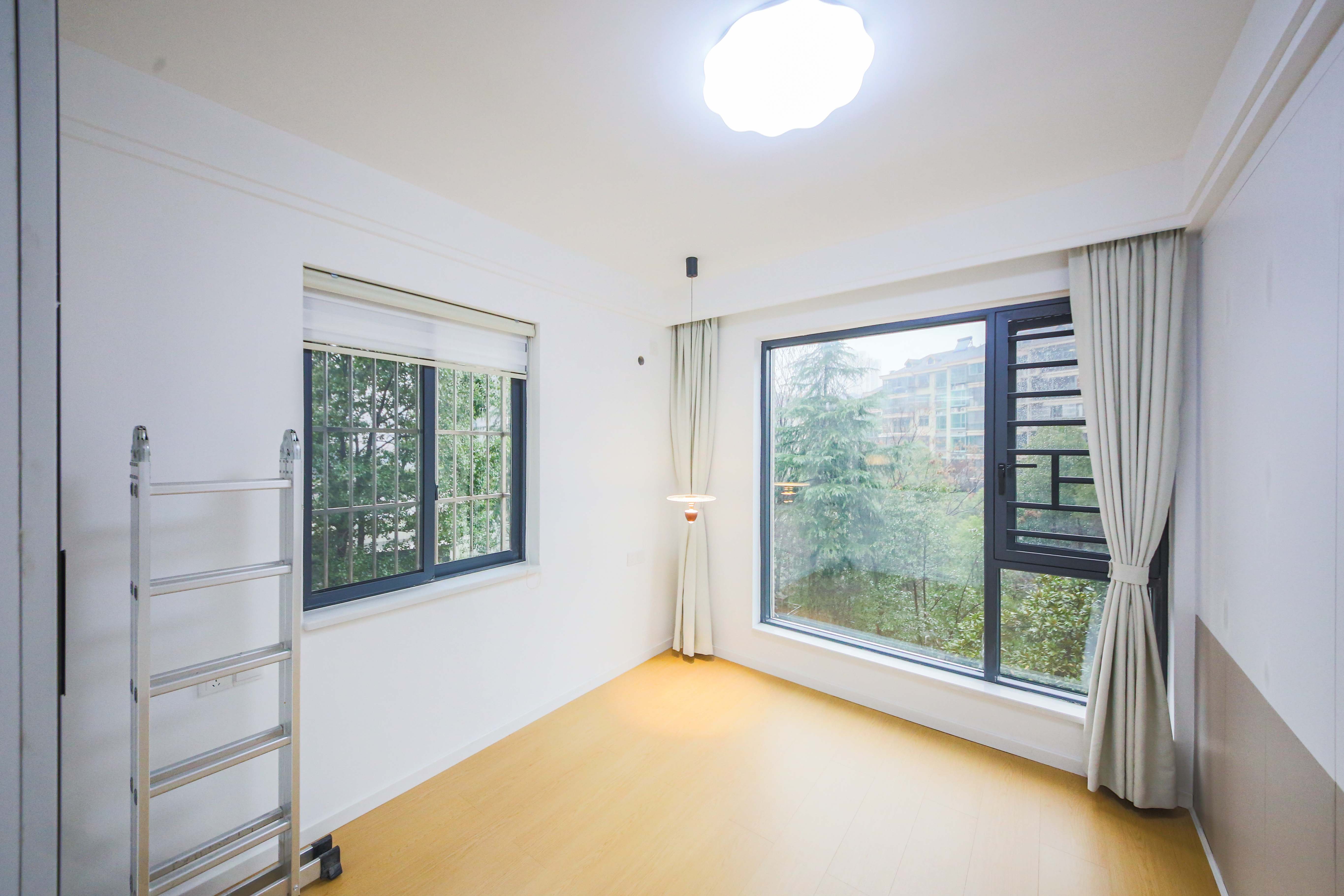 和庄  3室2厅1卫    72.8万卧室