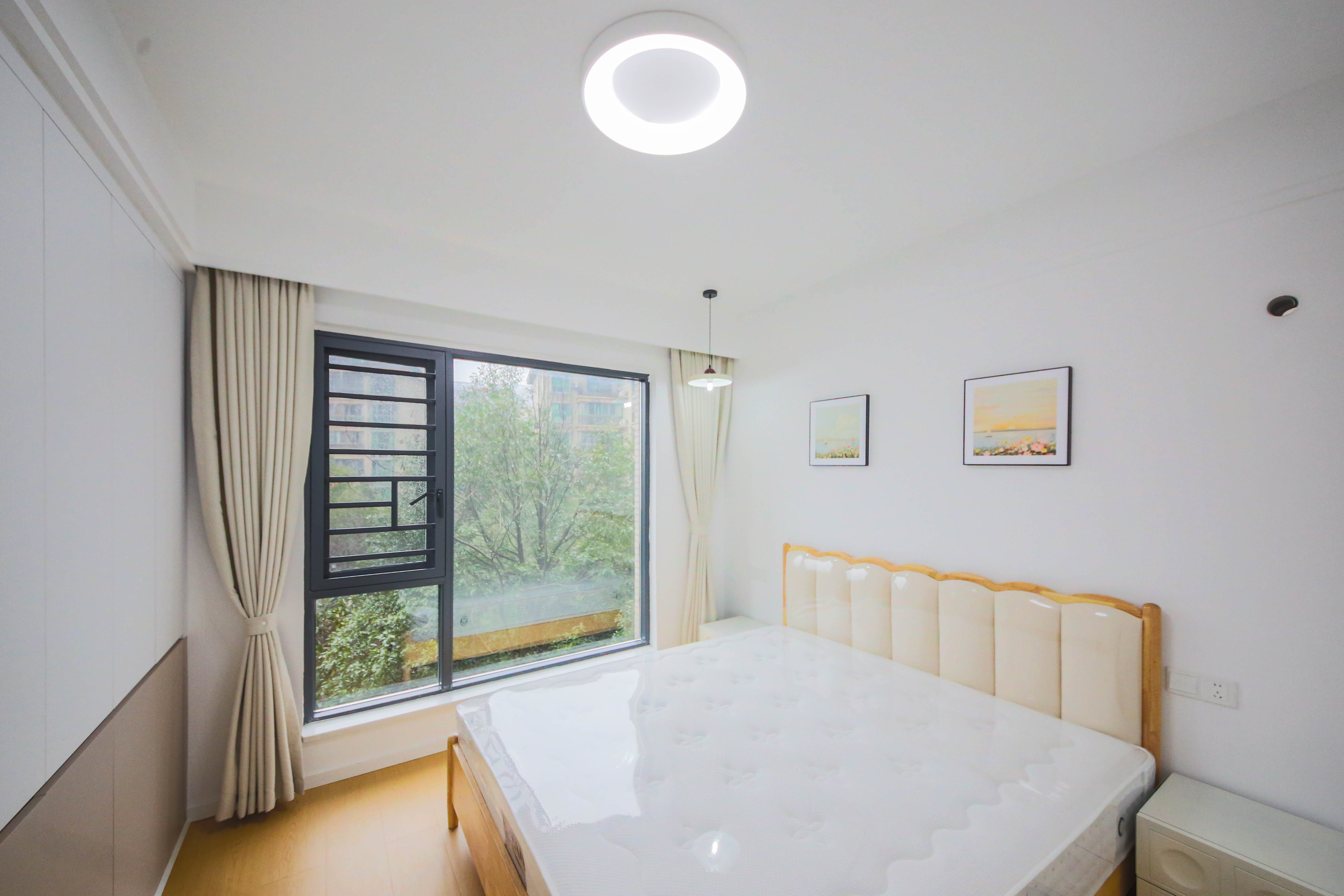 和庄  3室2厅1卫    72.8万卧室