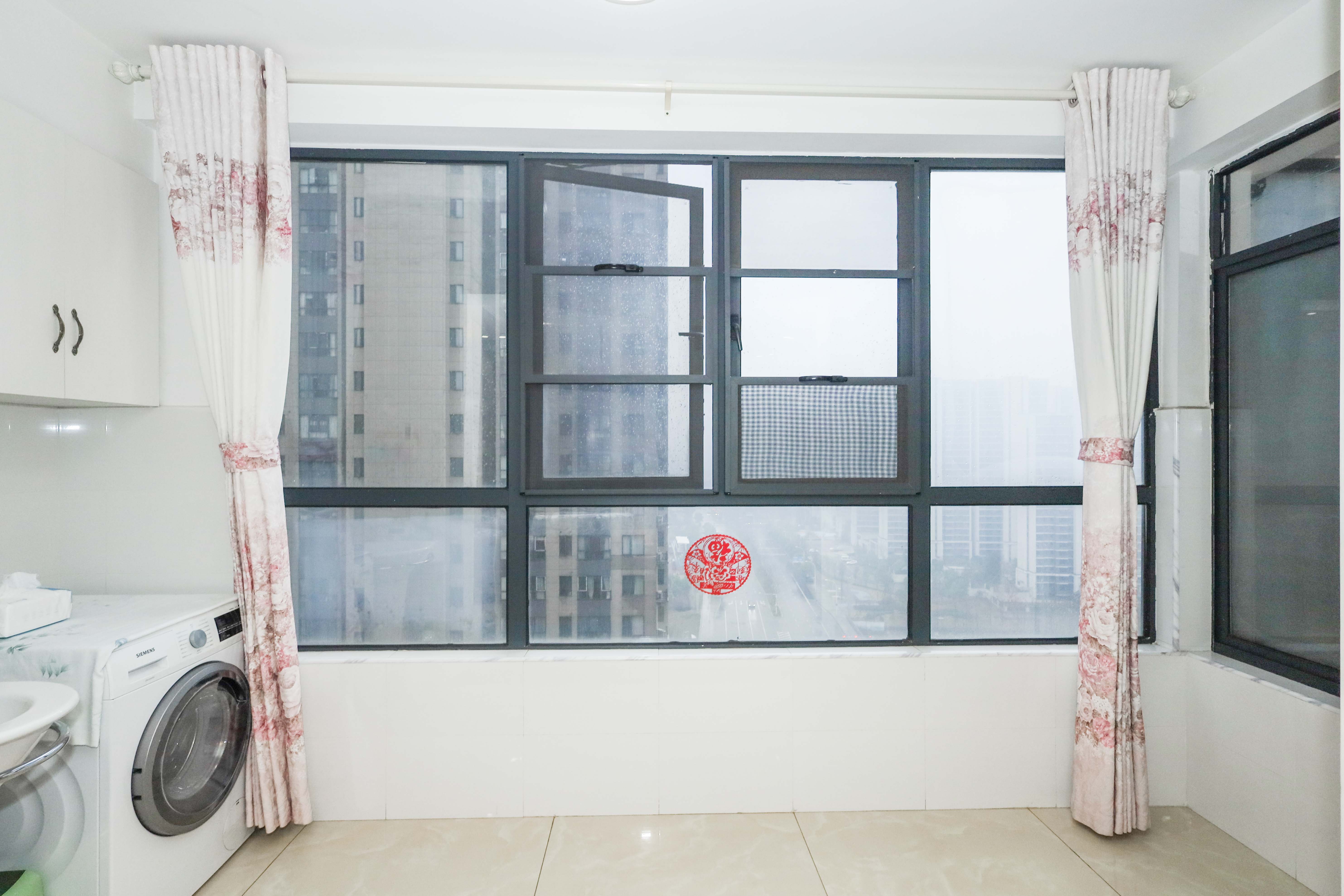 中国铁建梅溪青秀一期  3室2厅1卫   140.00万阳台