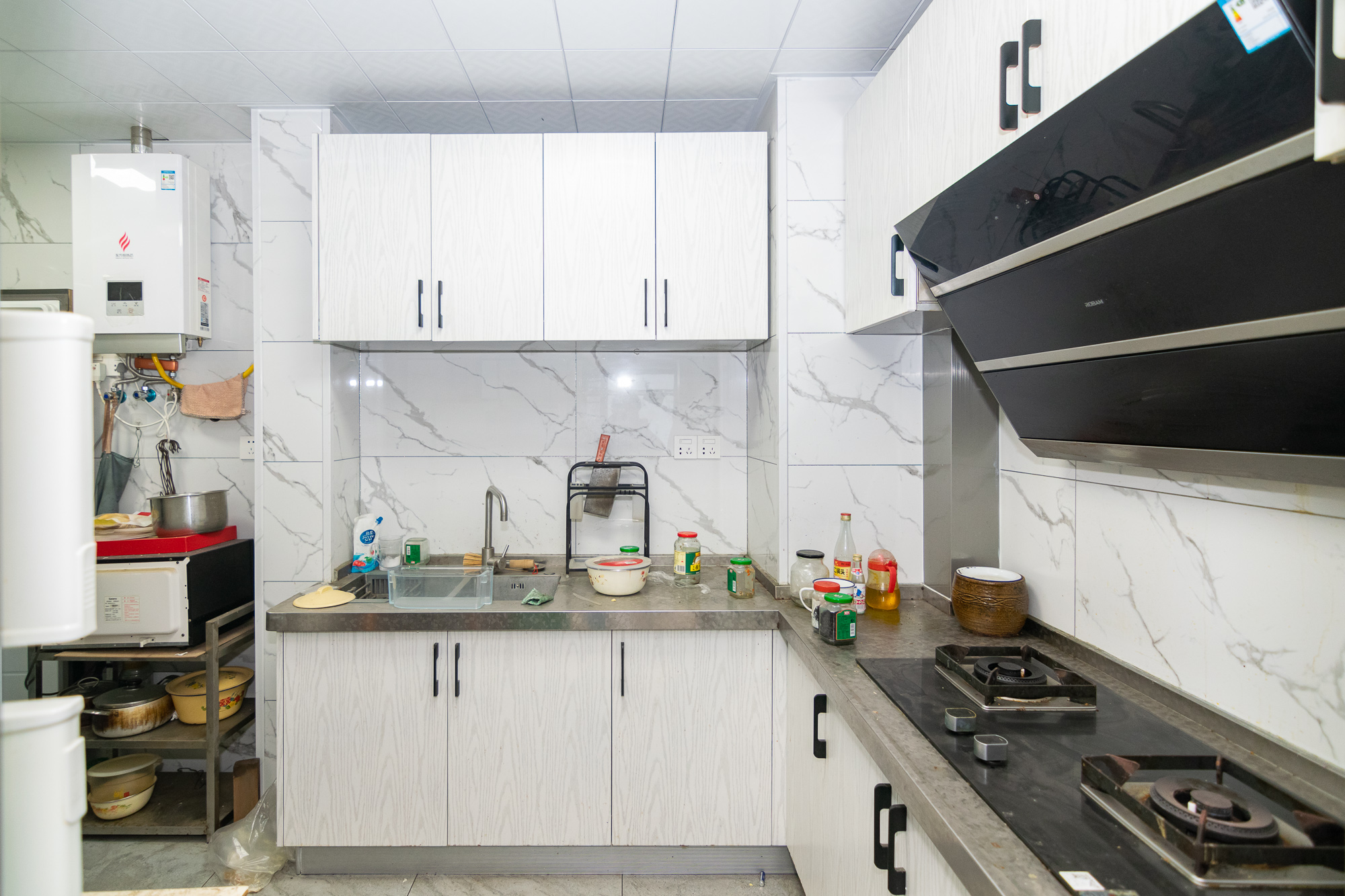 润和山水郡  3室2厅1卫    77.0万厨房