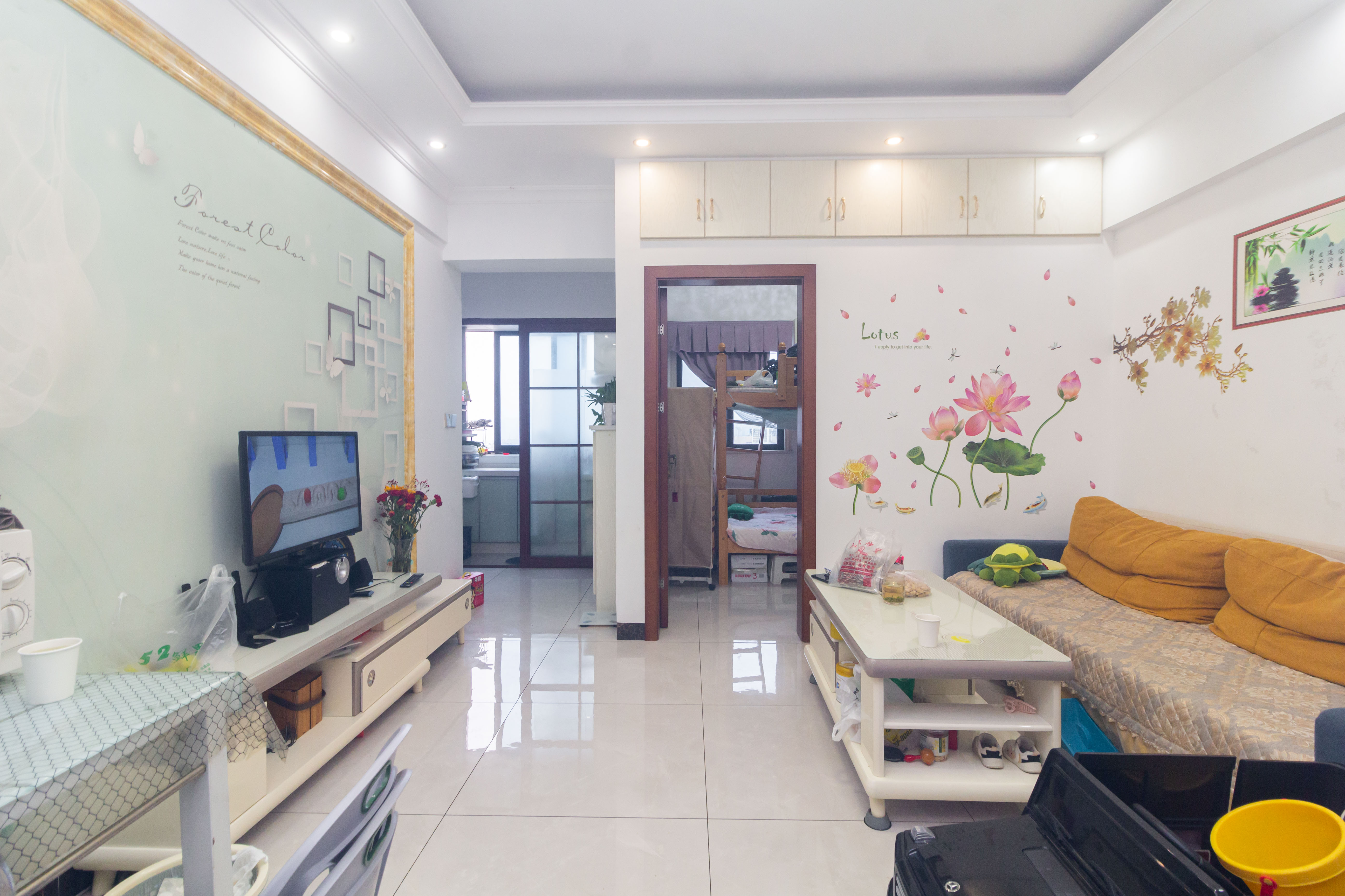 方略90公馆  2室1厅1卫    38.0万 方略90公馆  2室1厅1卫    38.0万客厅