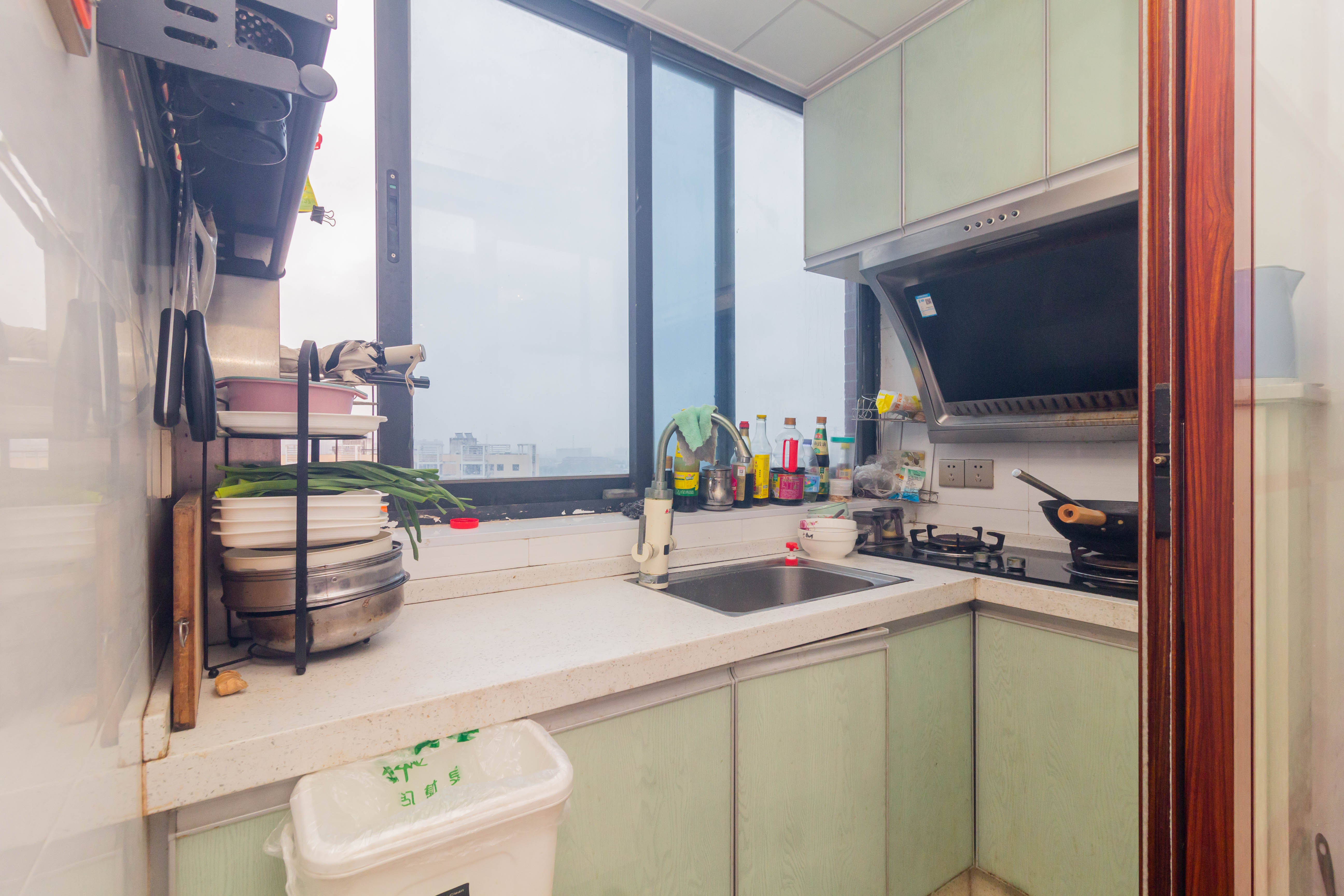 方略90公馆  2室1厅1卫    38.0万 方略90公馆  2室1厅1卫    38.0万厨房