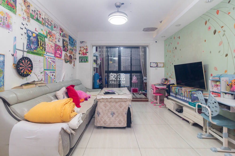 紫御江山  3室2厅1卫    73.0万