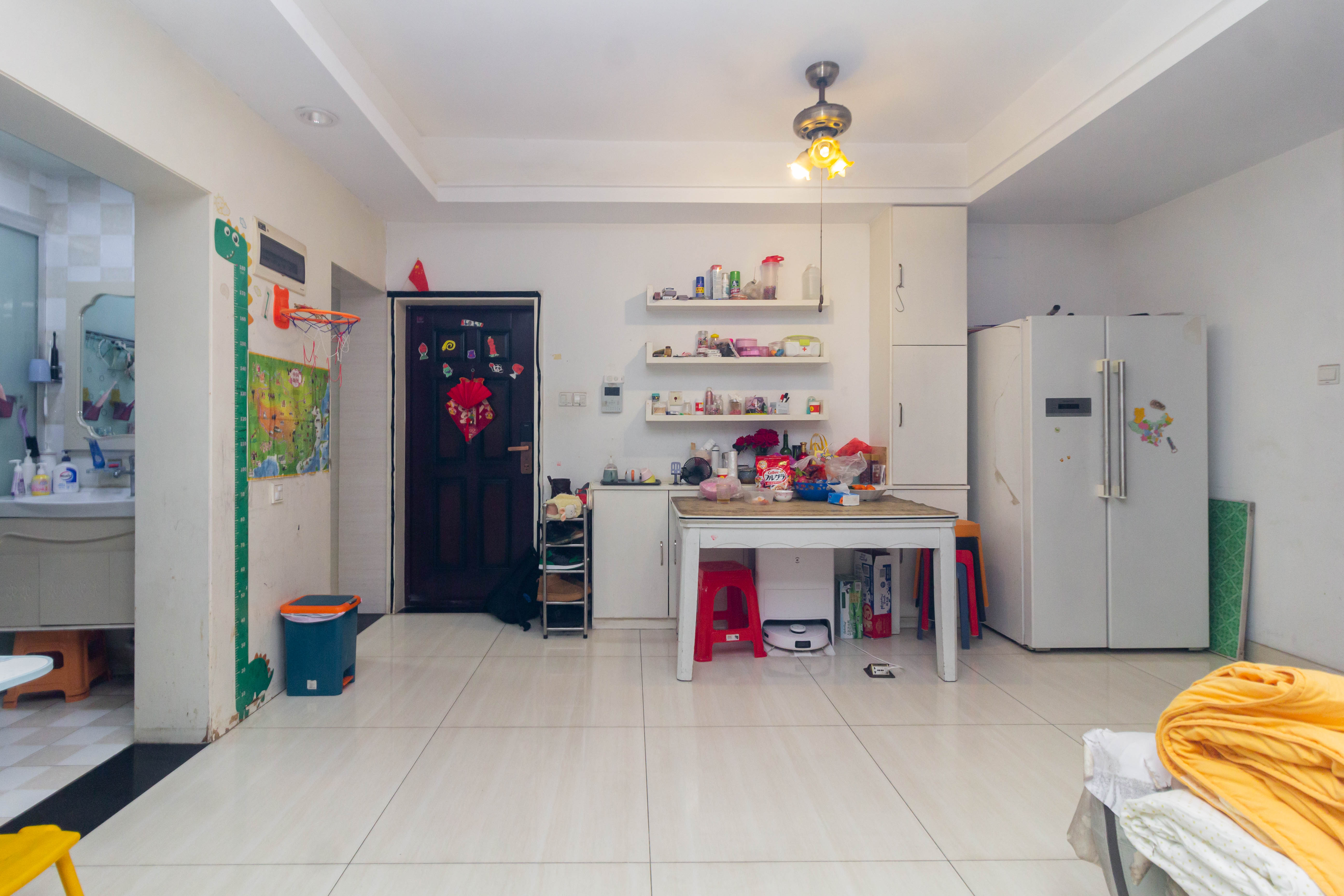 紫御江山  3室2厅1卫    73.0万 紫御江山  3室2厅1卫    73.0万客厅