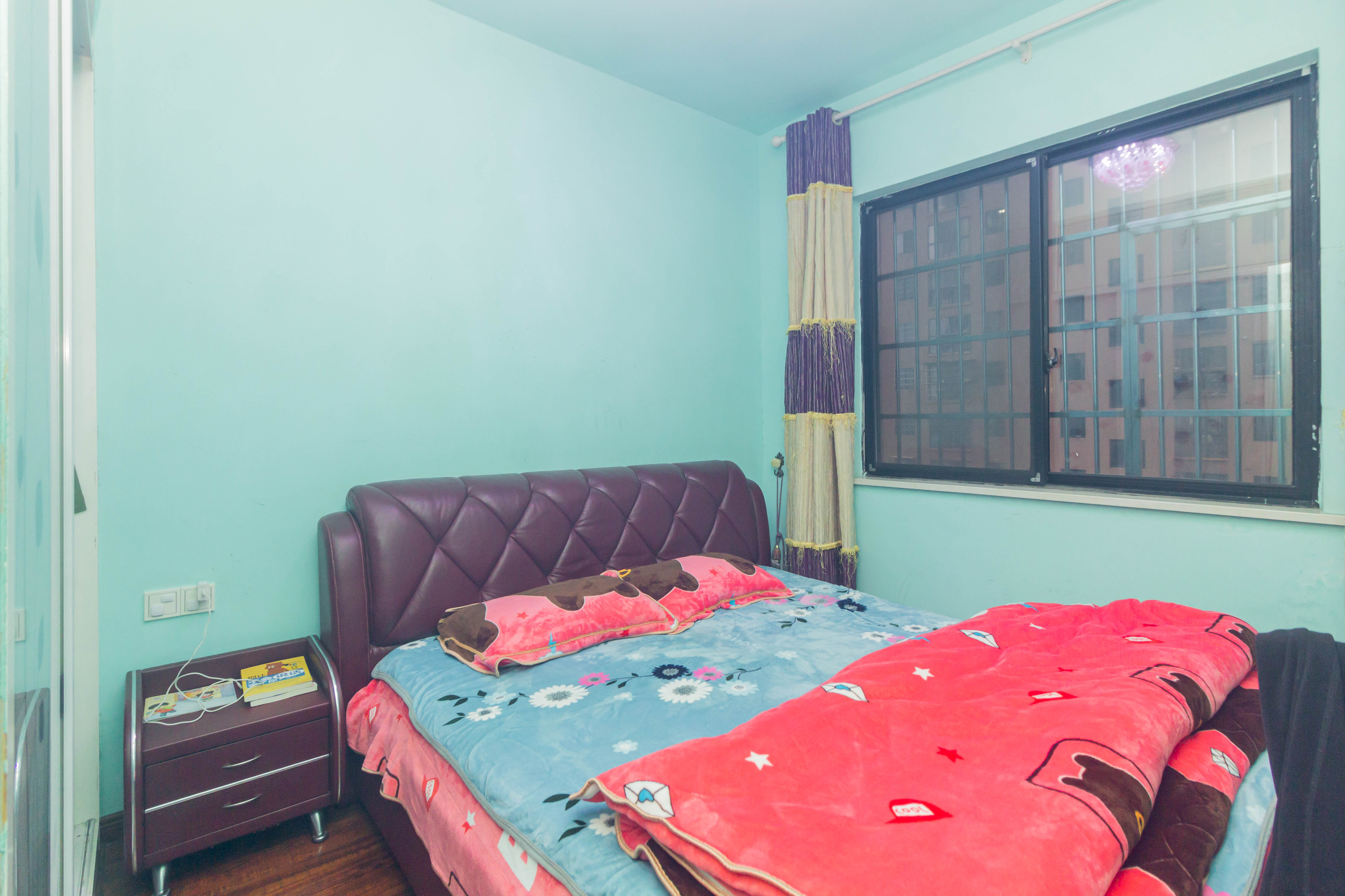 紫御江山  3室2厅1卫    73.0万 紫御江山  3室2厅1卫    73.0万卧室