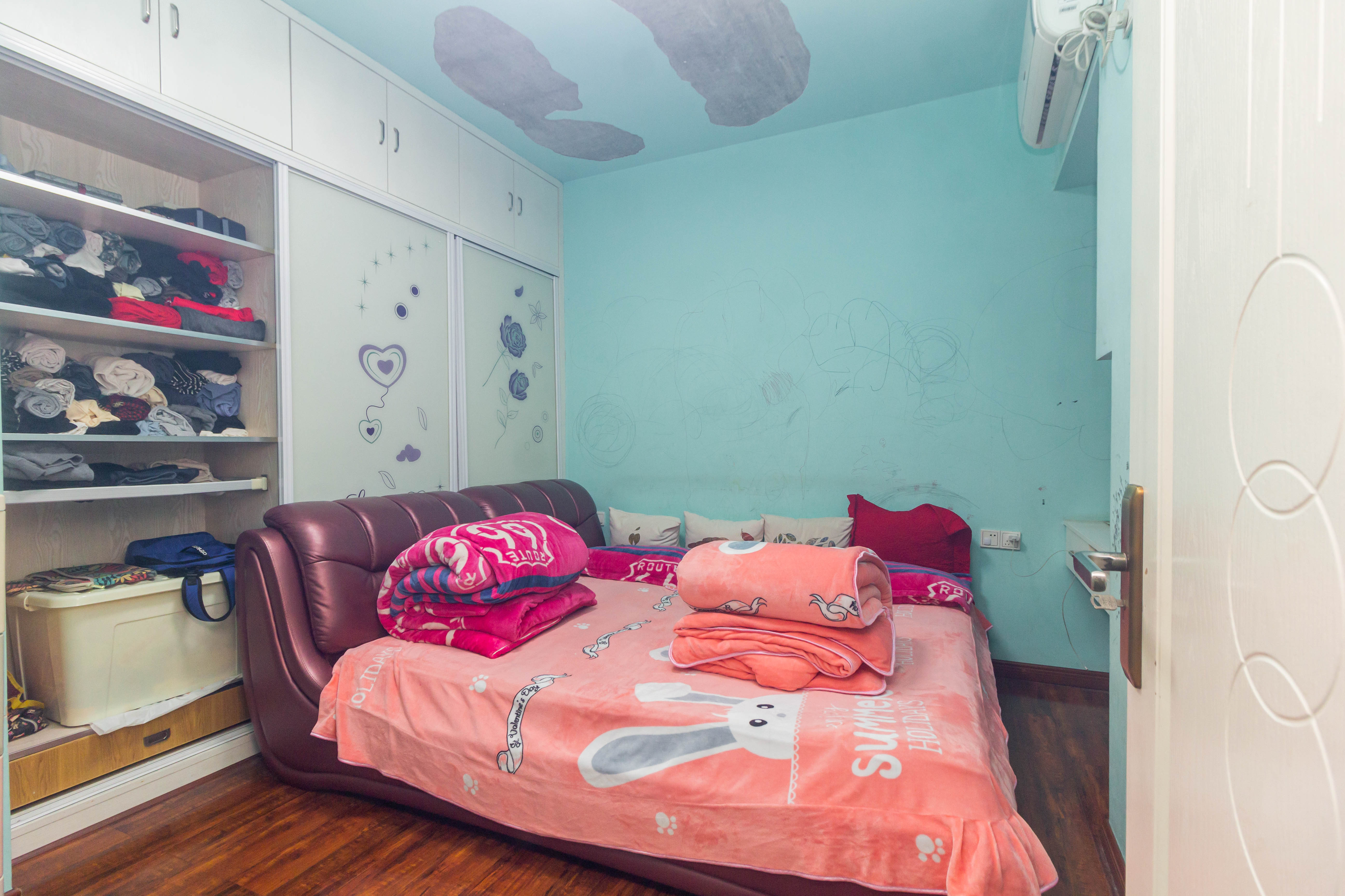 紫御江山  3室2厅1卫    73.0万 紫御江山  3室2厅1卫    73.0万卧室