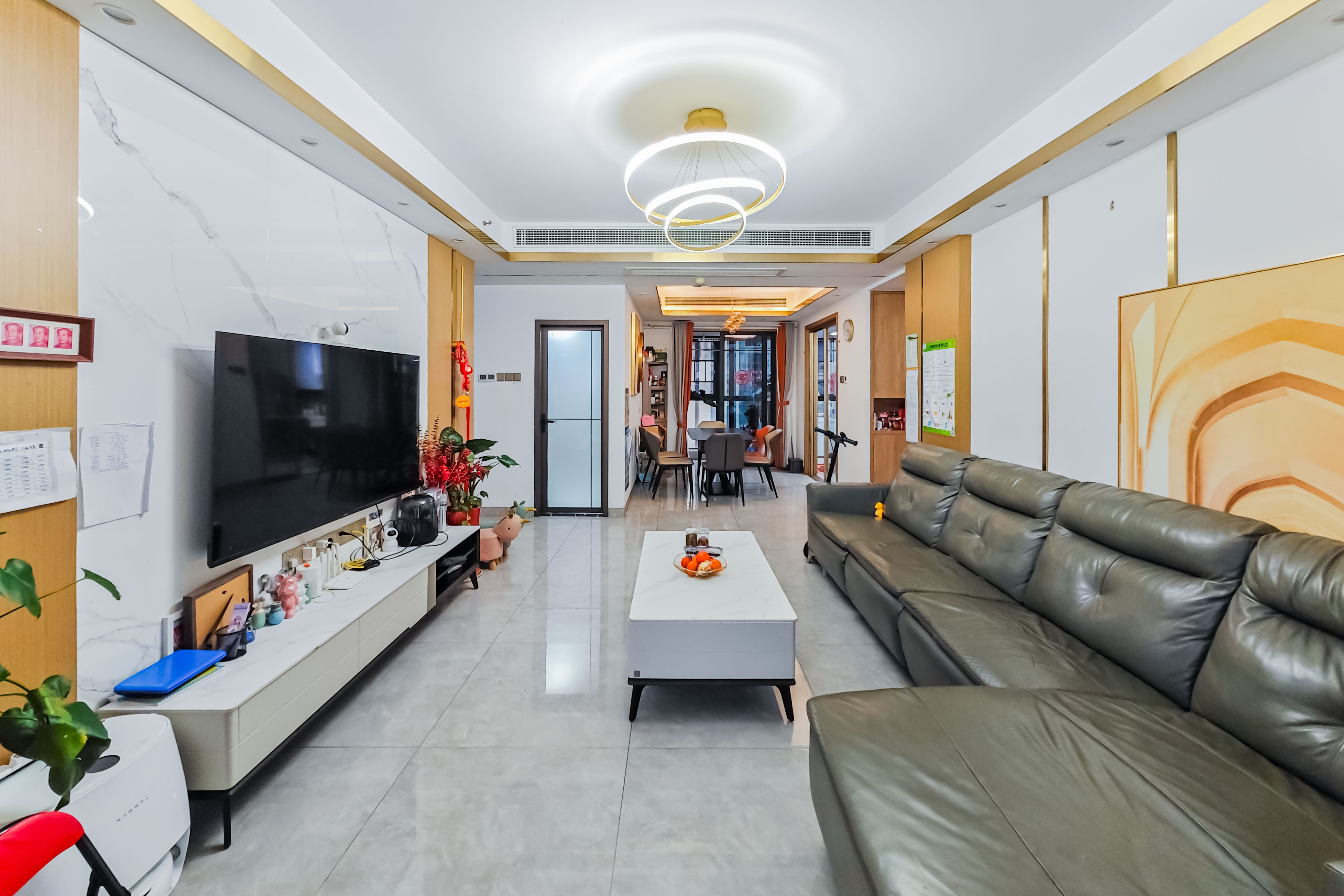 明昇壹城(明昇时代广场)二期  4室2厅2卫    208.0万 明昇壹城(明昇时代广场)二期  4室2厅2卫    208.0万客厅