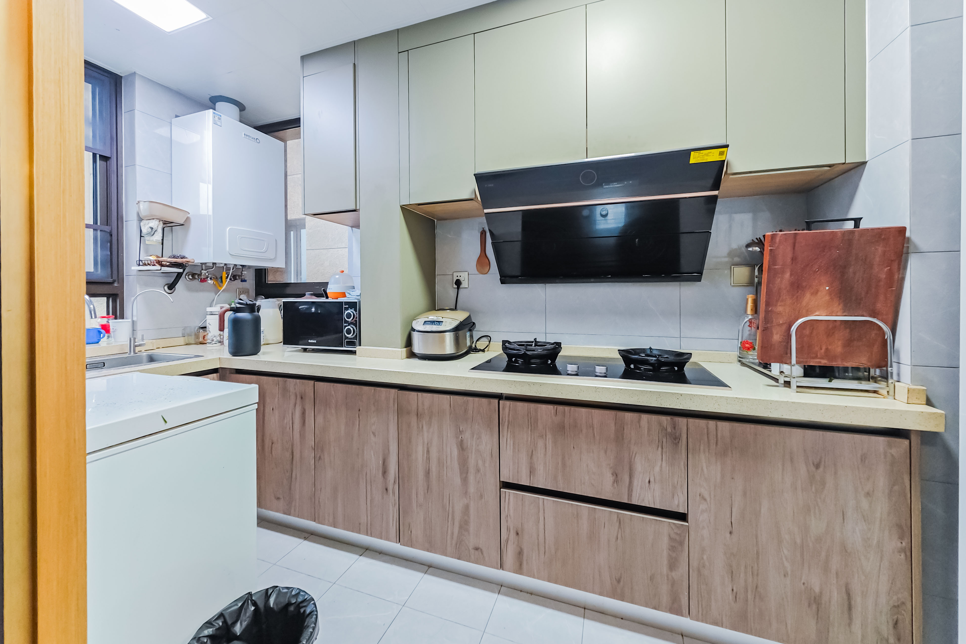 明昇壹城(明昇时代广场)二期  4室2厅2卫    208.0万 明昇壹城(明昇时代广场)二期  4室2厅2卫    208.0万厨房