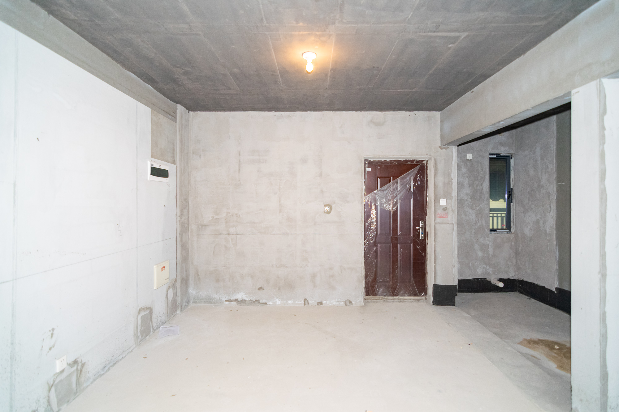 澳海澜庭 3室2厅1卫 68.0万 澳海澜庭 3室2厅1卫 68.0万客厅