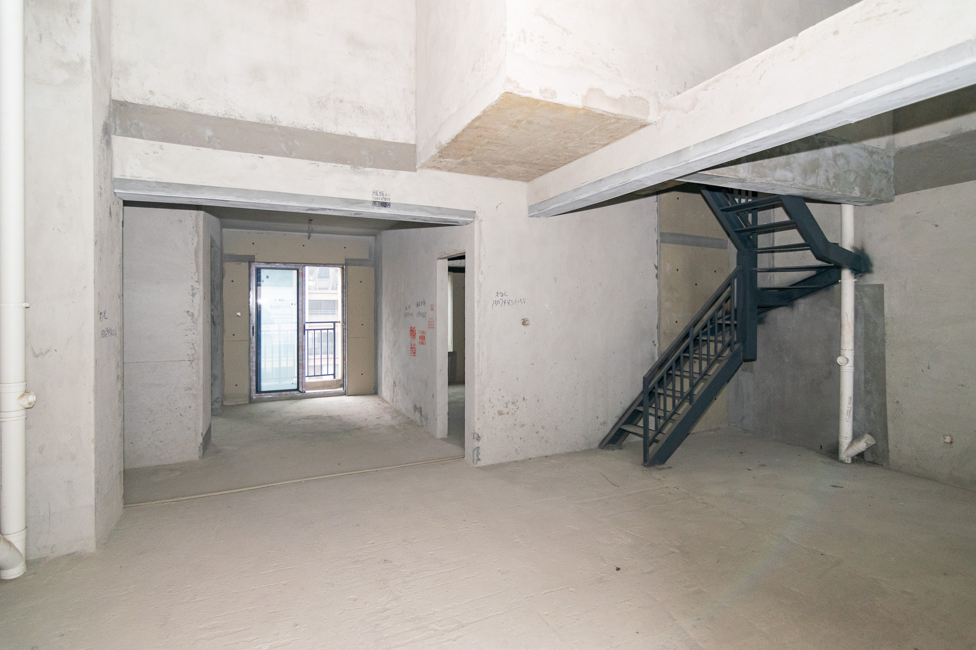 大汉汉府三期(大汉汉学府) 3室2厅2卫 82.0万 大汉汉府三期(大汉汉学府) 3室2厅2卫 82.0万客厅