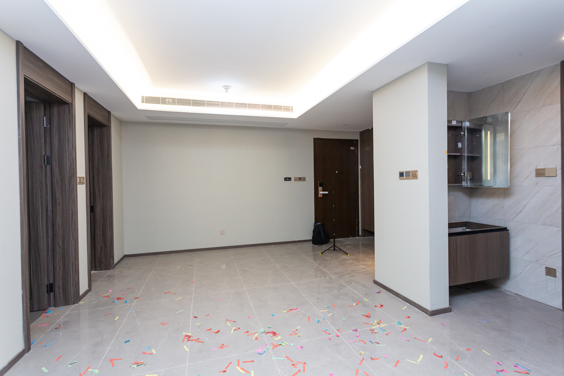 龙湖翠湖壹号 3室2厅1卫 116.0万 龙湖翠湖壹号 3室2厅1卫 116.0万客厅