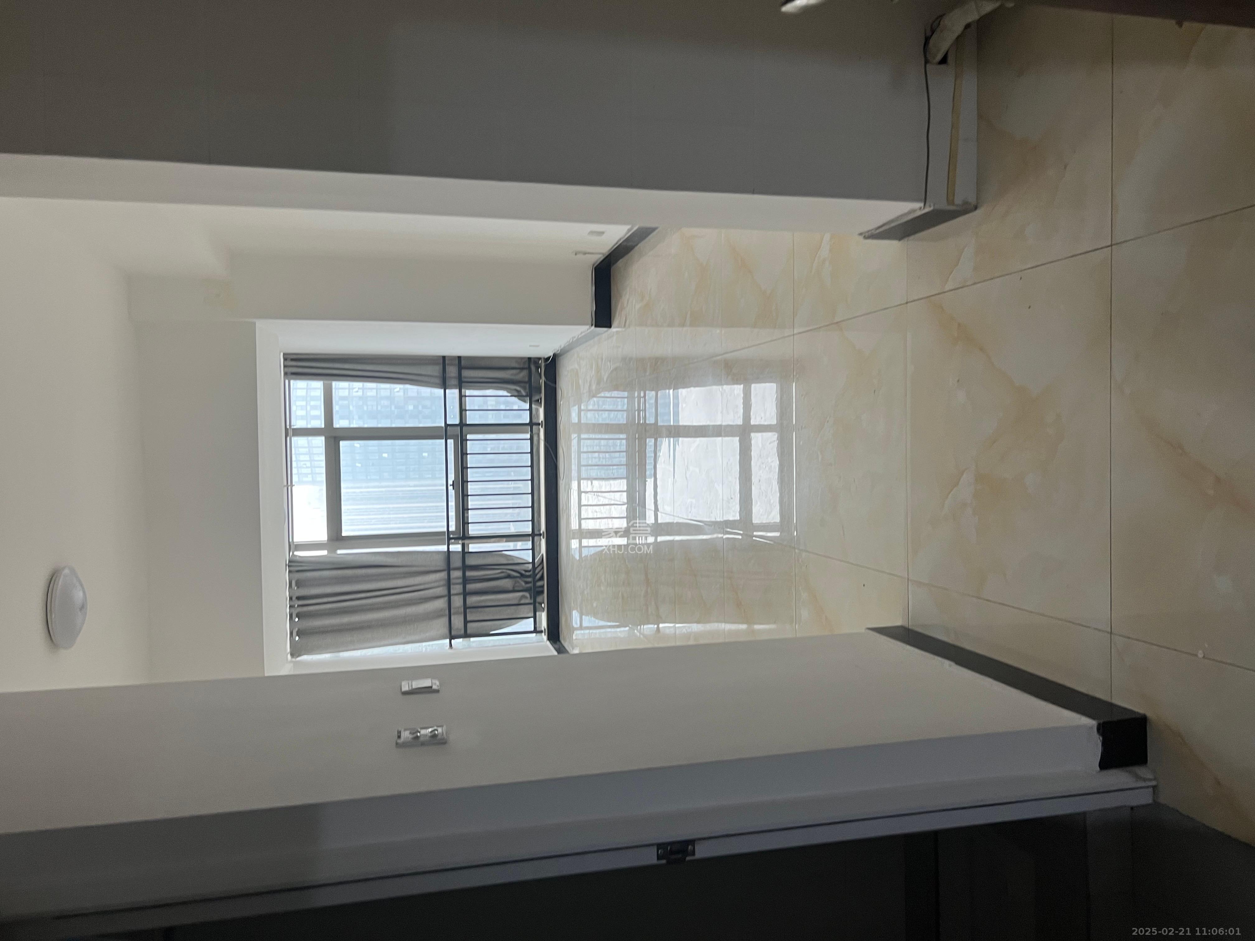 奥克斯广场 1室1厅1卫 2000.0元/月 奥克斯广场 1室1厅1卫 2000.0元/月室内图