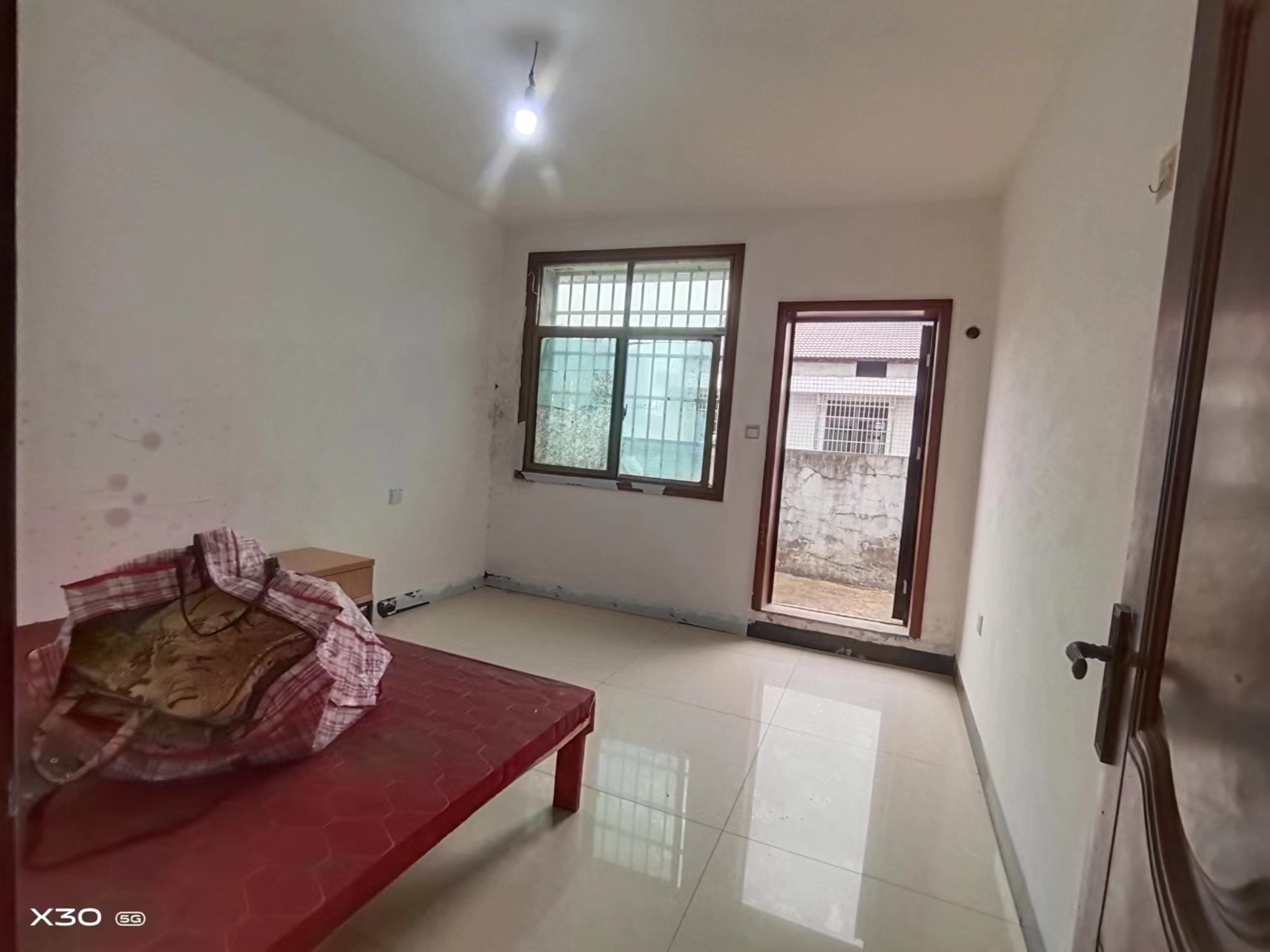 大屋社区 1室0厅0卫 450.0元/月 大屋社区 1室0厅0卫 450.0元/月室内图