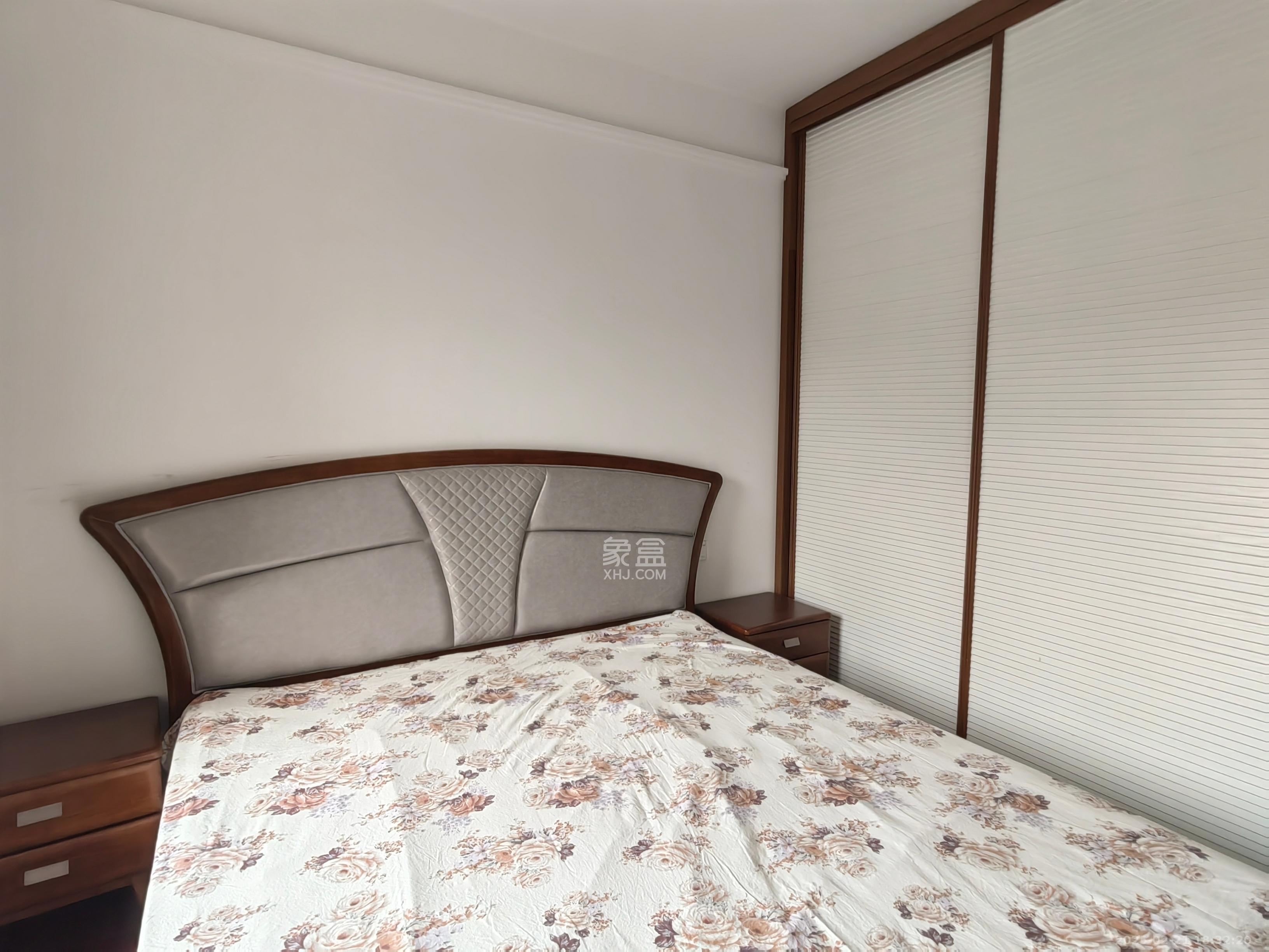 中海国际四期  2室2厅1卫    2000.0元/月 中海国际四期  2室2厅1卫    2000.0元/月室内图