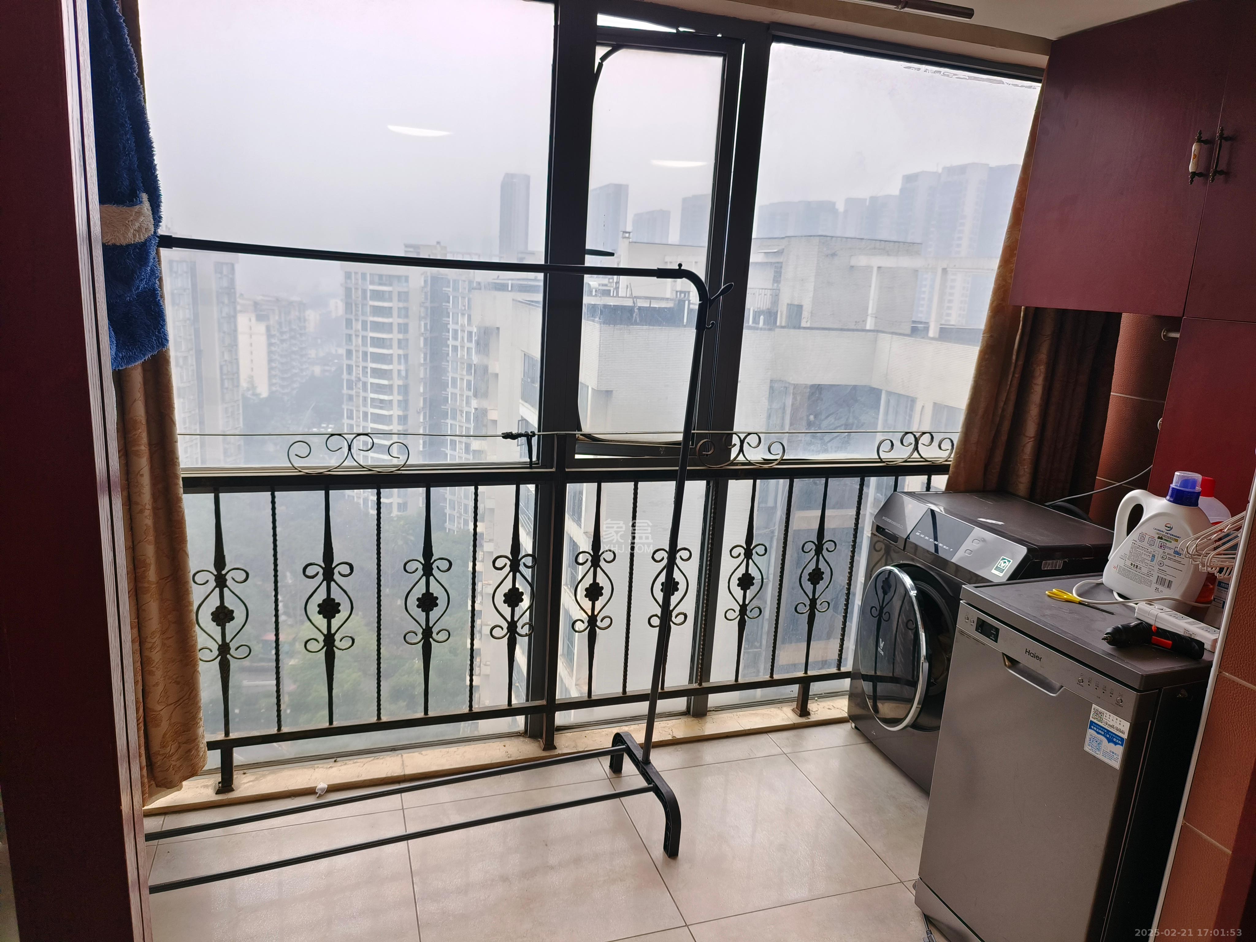 华菱蓝调国际(华菱.香墅美地) 3室2厅2卫 2800.0元/月 华菱蓝调国际(华菱.香墅美地) 3室2厅2卫 2800.0元/月室内图