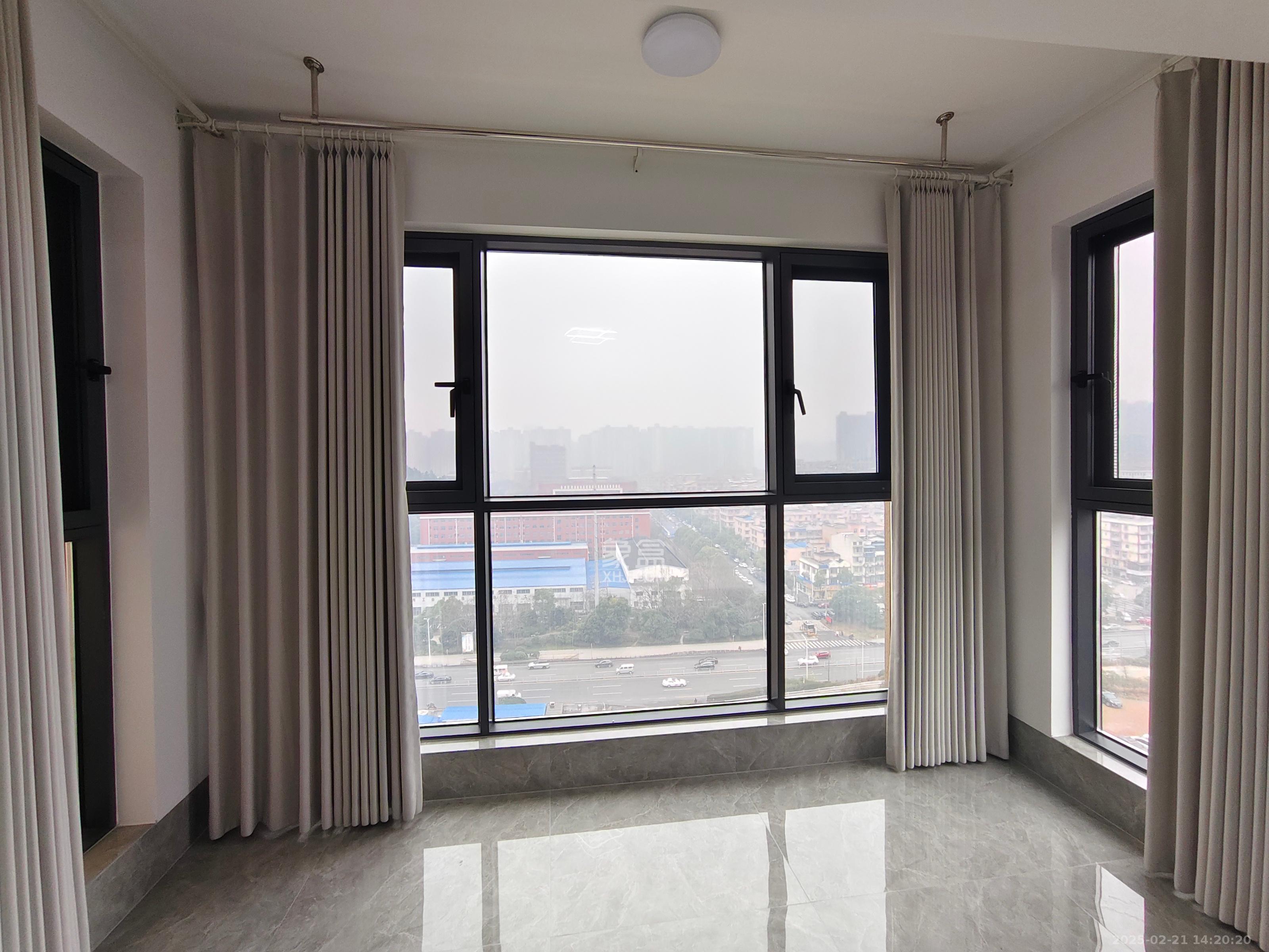 杏梨苑 3室2厅2卫 2000.0元/月 杏梨苑 3室2厅2卫 2000.0元/月室内图