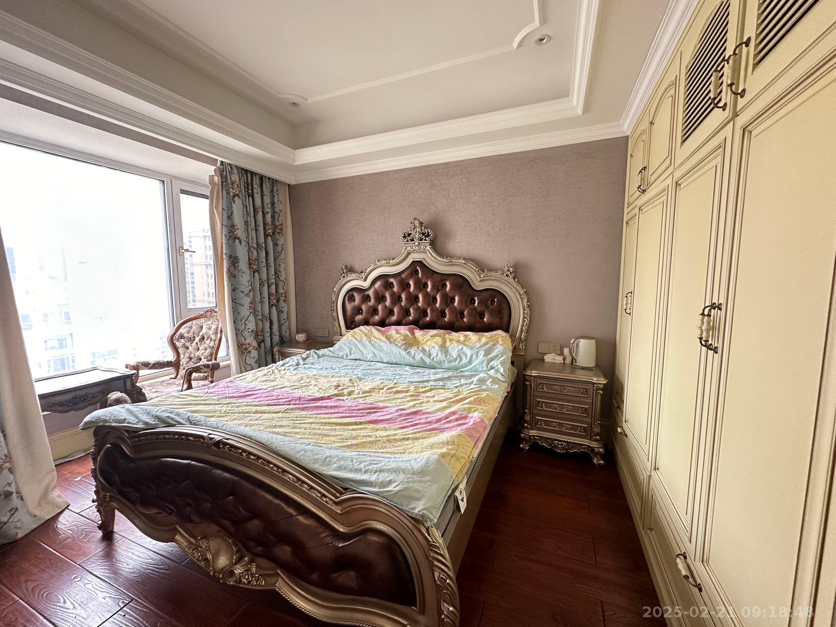 奥园养生城 4室2厅4卫 5300.0元/月 奥园养生城 4室2厅4卫 5300.0元/月室内图