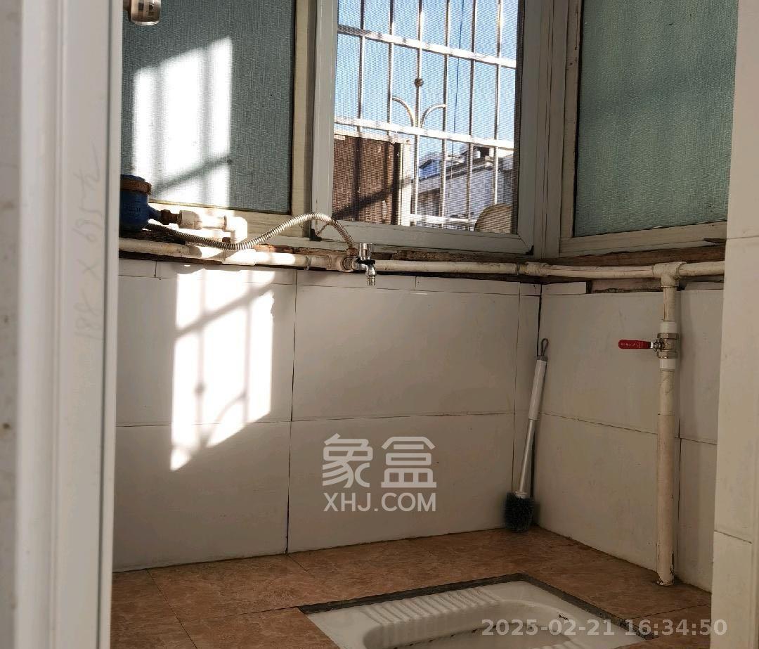 高桥新二号小区  1室1厅1卫   1100.00元/月室内图