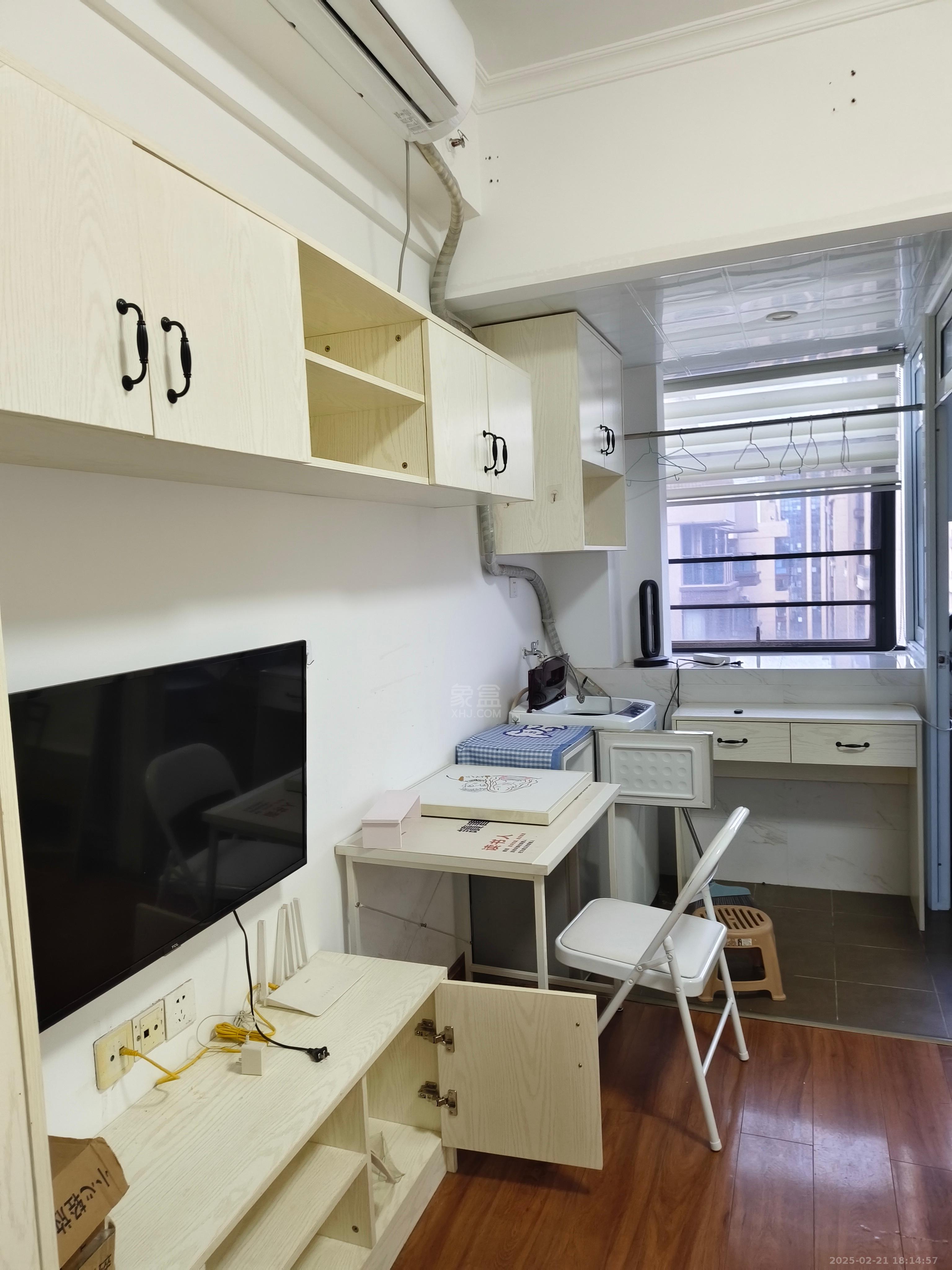 文艺复兴(未来城) 1室1厅1卫 1300.0元/月 文艺复兴(未来城) 1室1厅1卫 1300.0元/月室内图