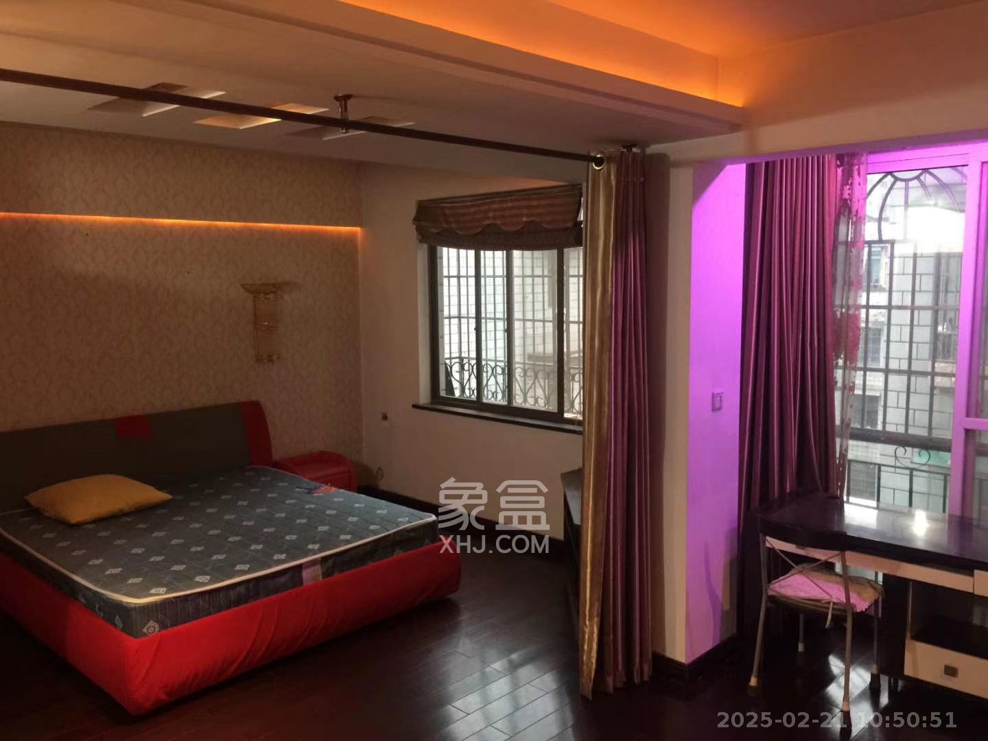 汇城花园  3室2厅2卫   3500.00元/月室内图