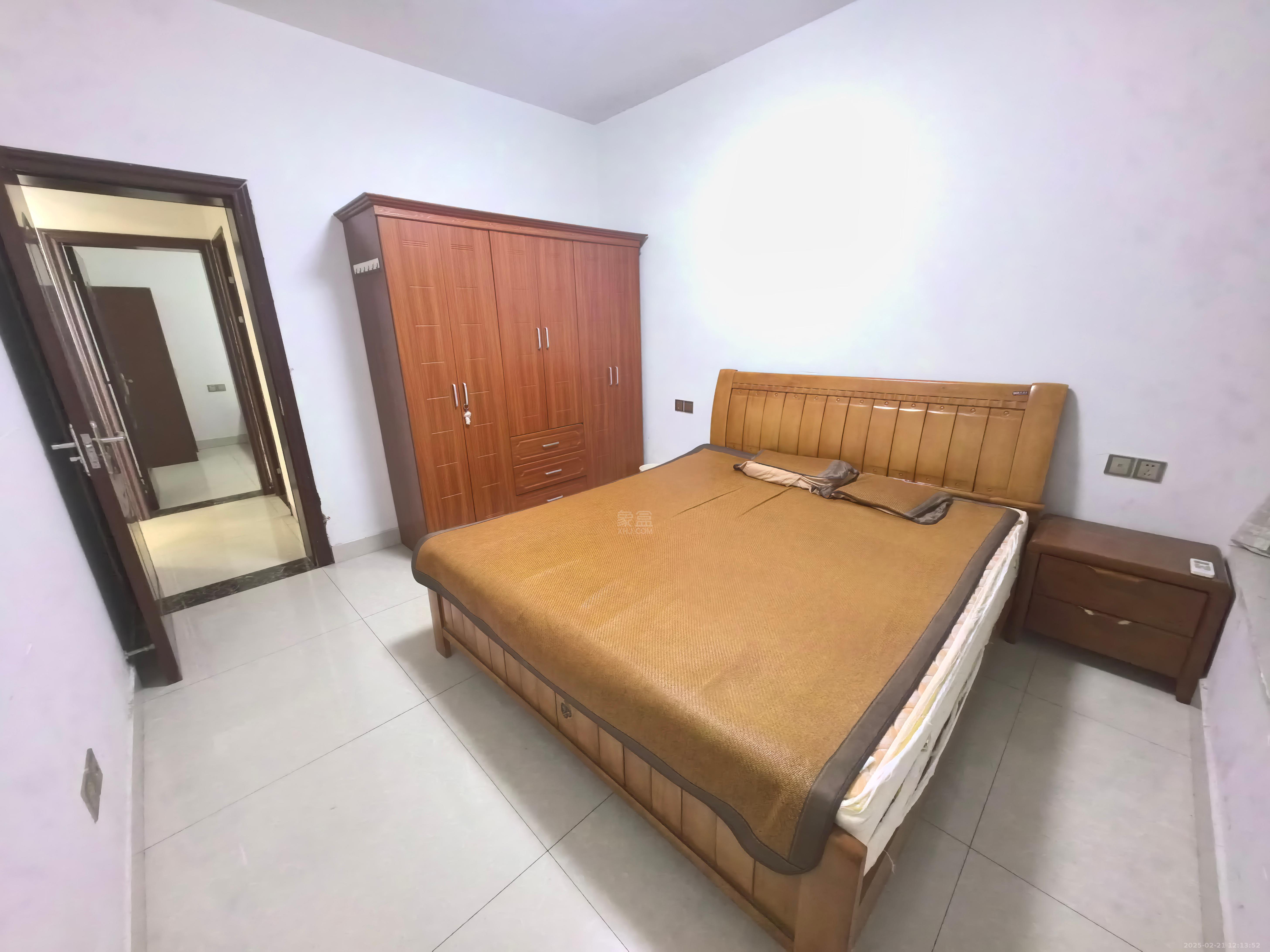 汇通国际 2室2厅1卫 1400.0元/月 汇通国际 2室2厅1卫 1400.0元/月室内图